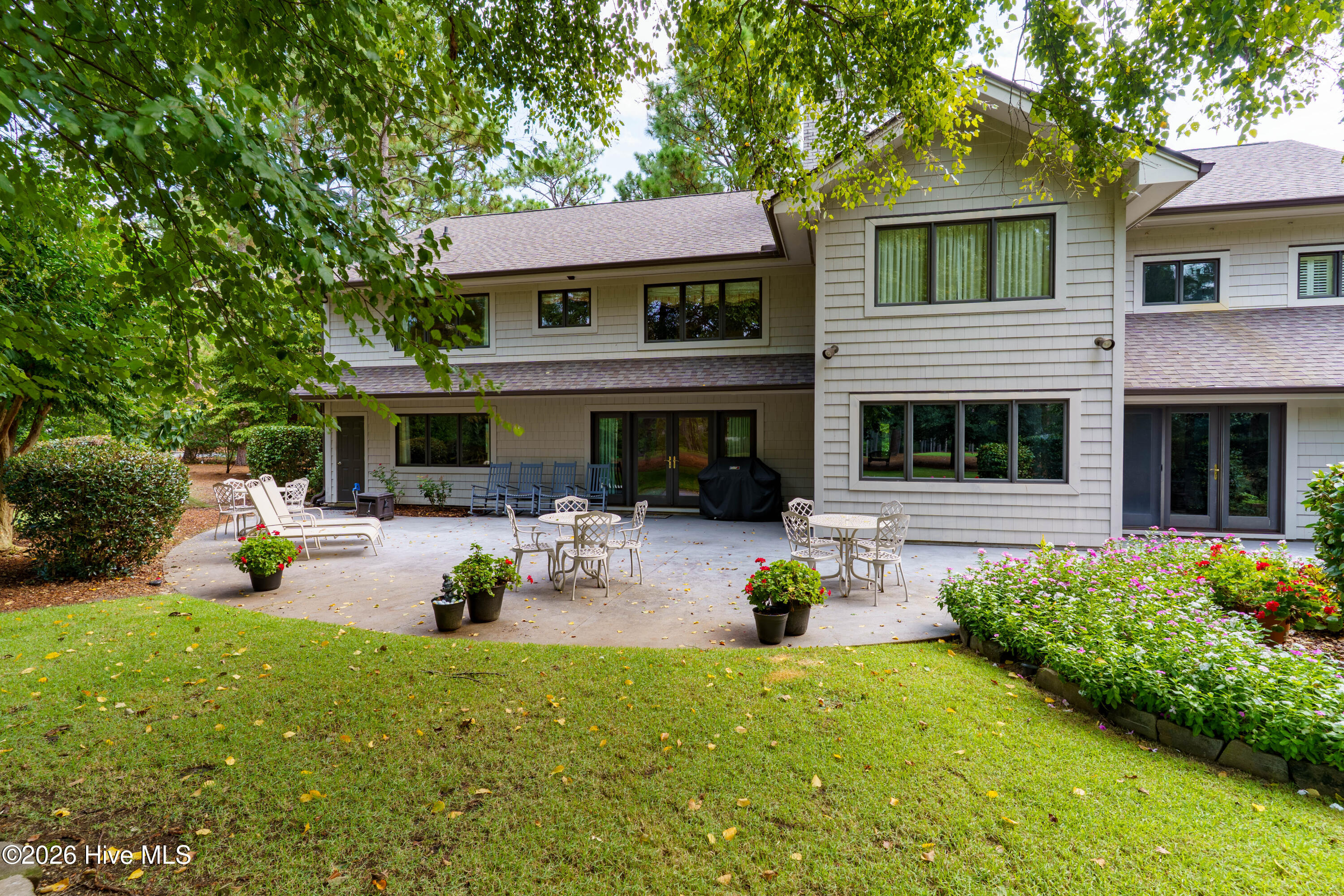 35 Bel Air Drive