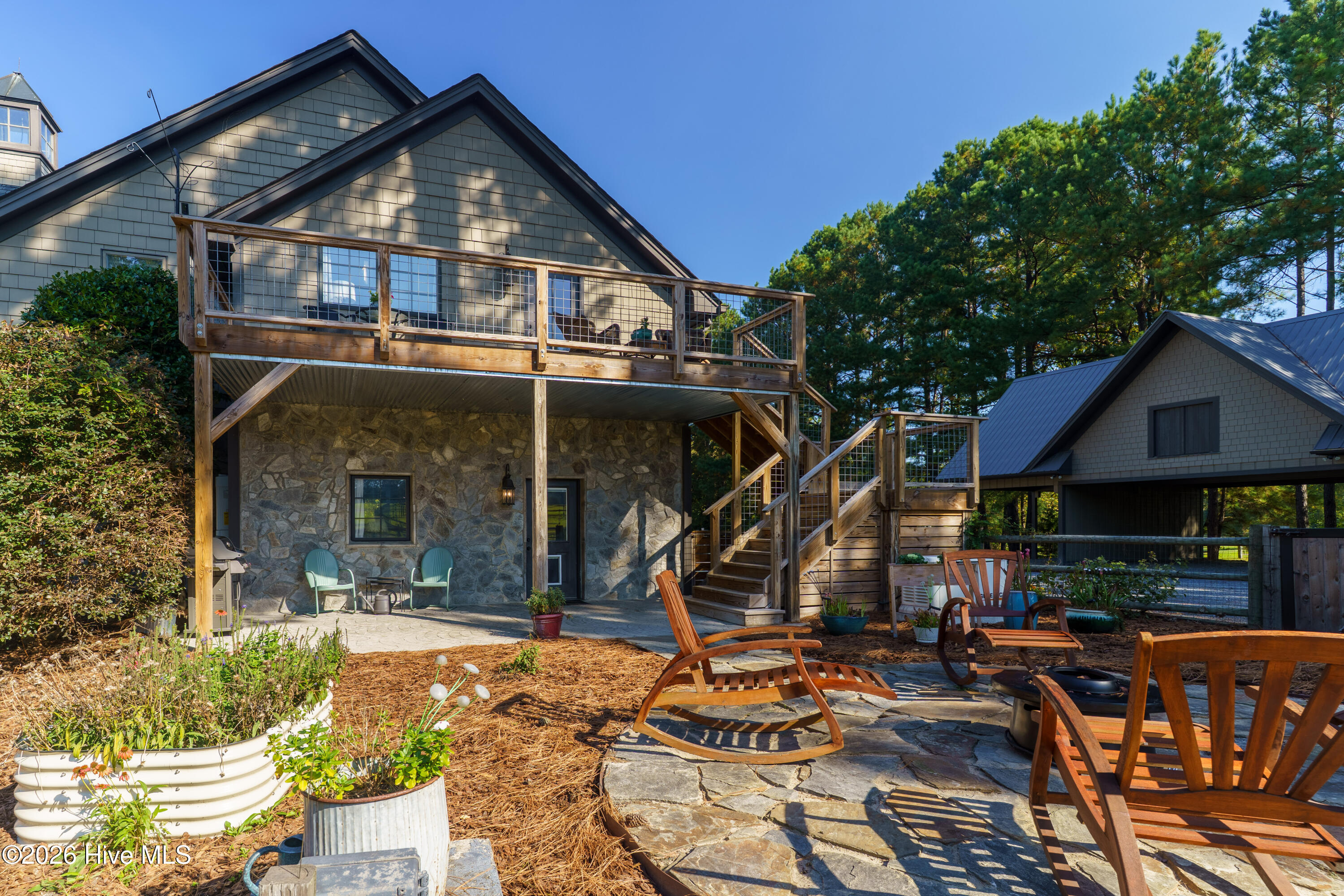 275 Tremont Place