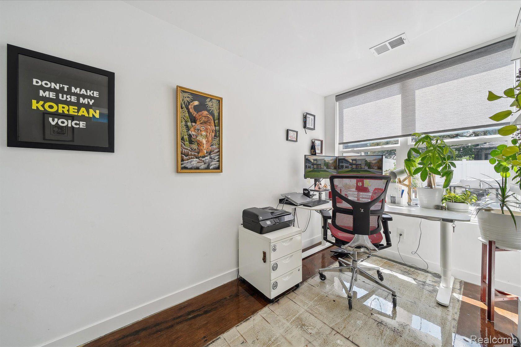 708 Wellesley Avenue