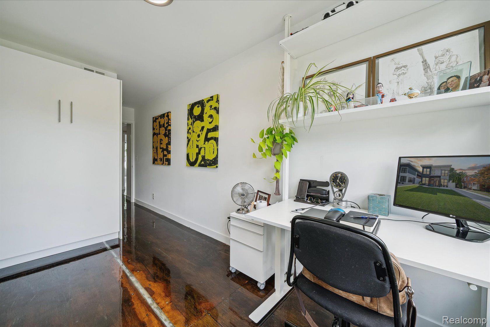 708 Wellesley Avenue