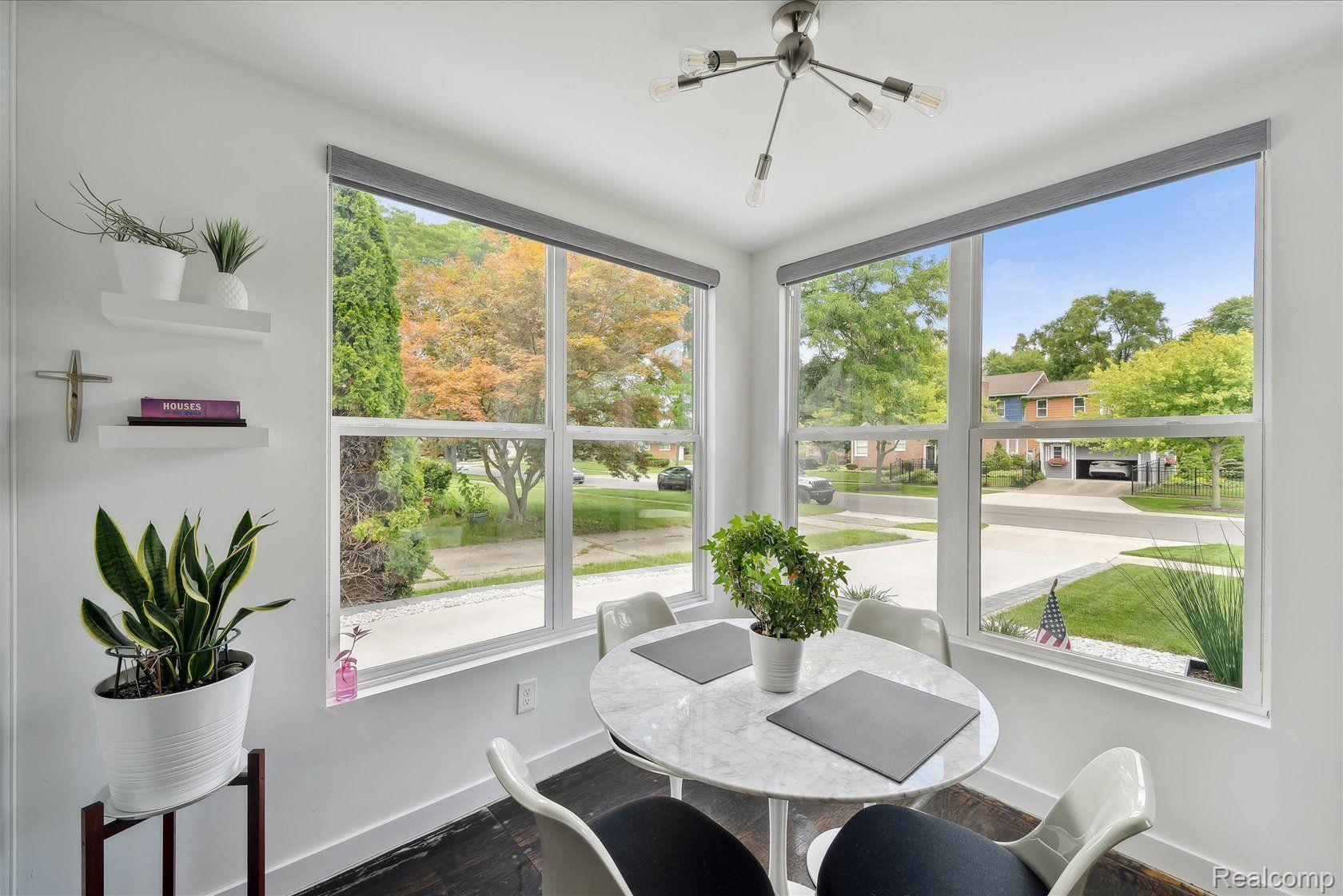 708 Wellesley Avenue