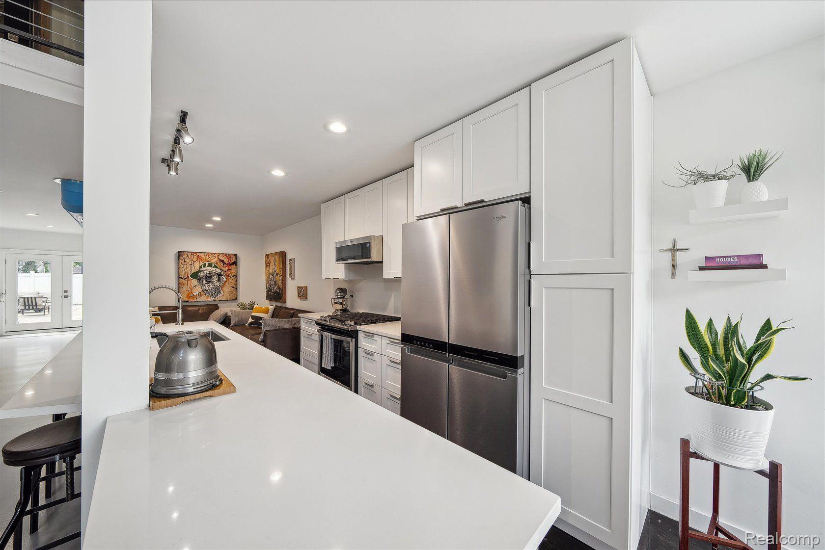 708 Wellesley Avenue