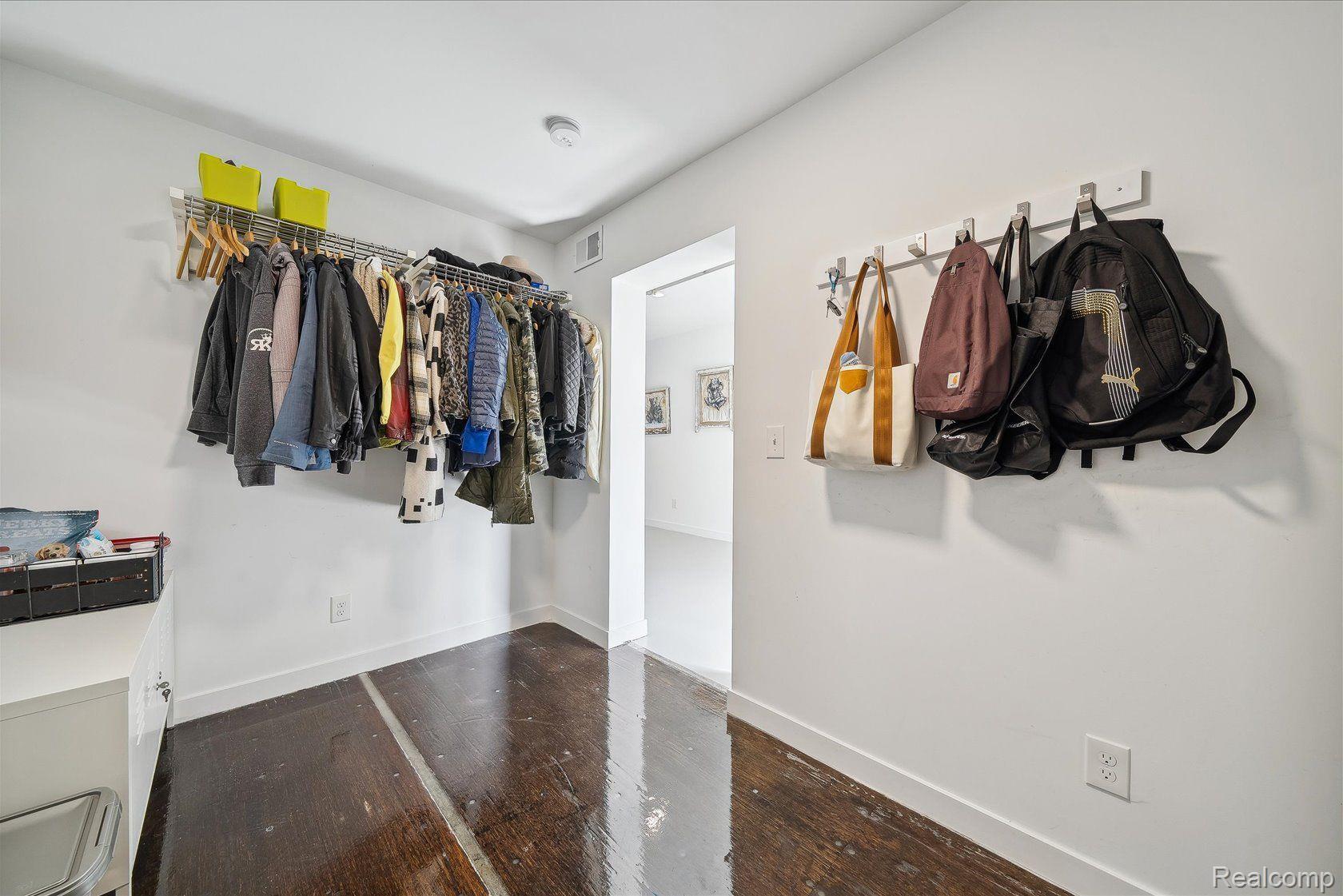 708 Wellesley Avenue