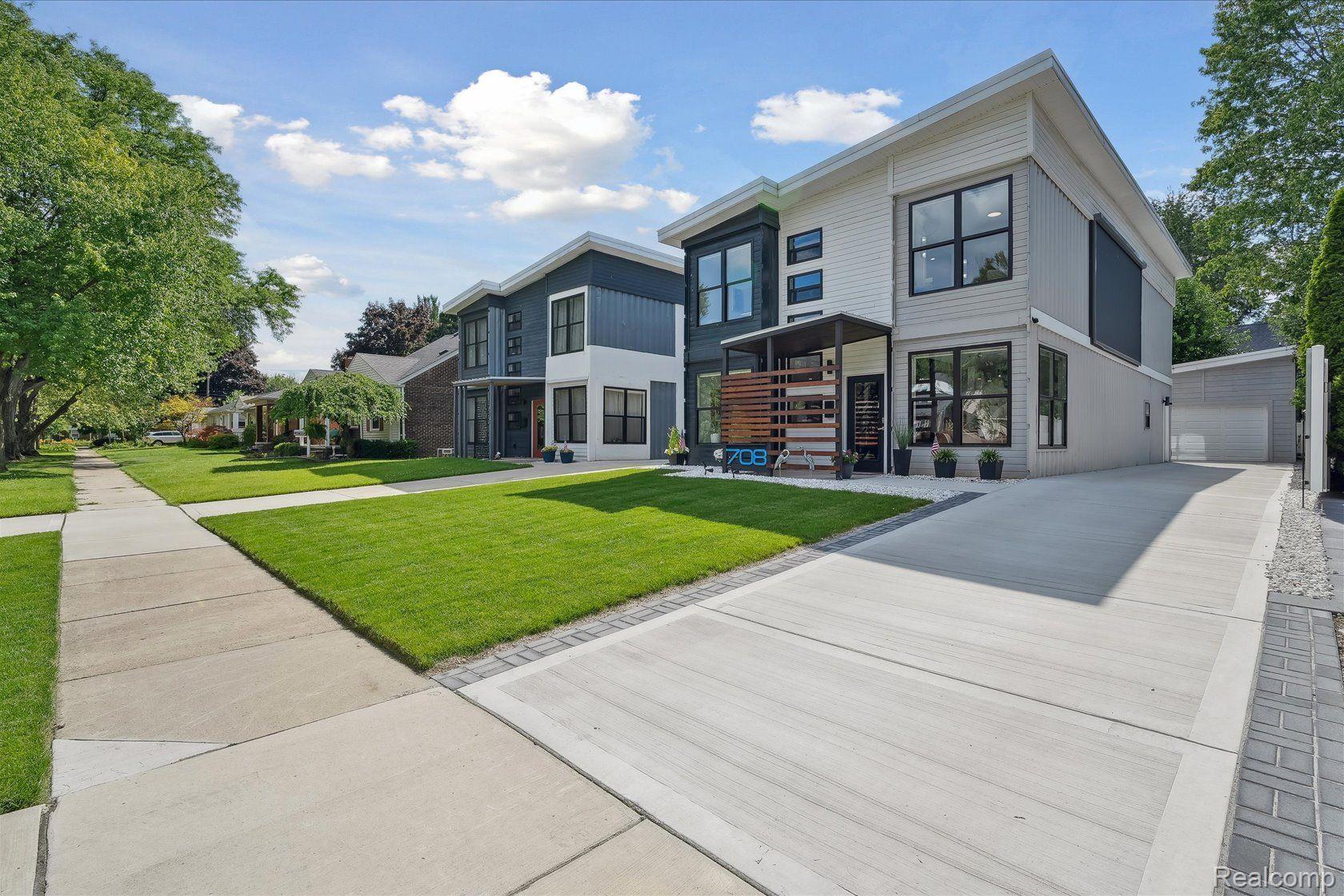 708 Wellesley Avenue