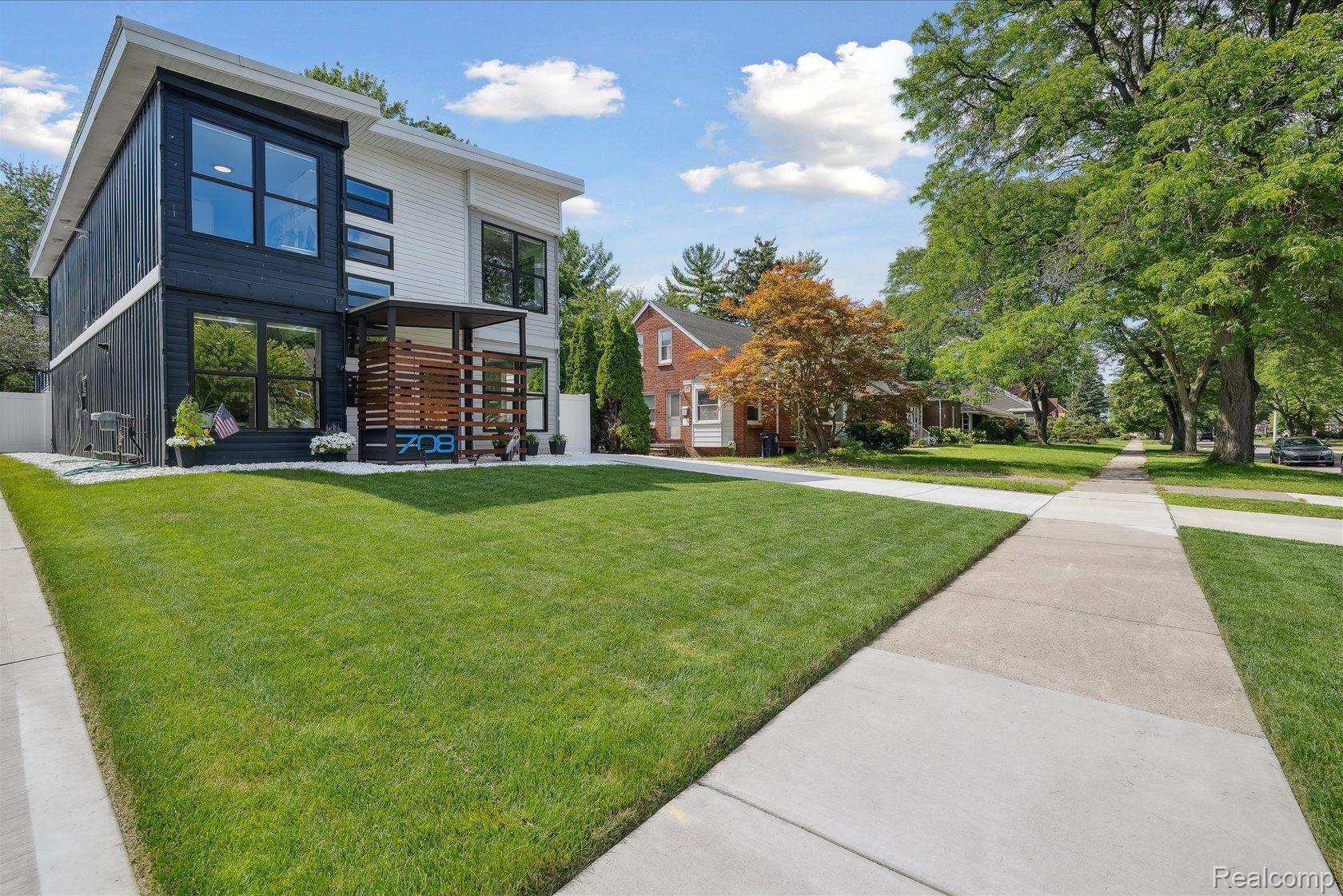 708 Wellesley Avenue