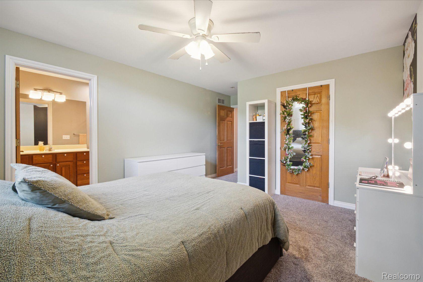 4278 DOMINION Boulevard