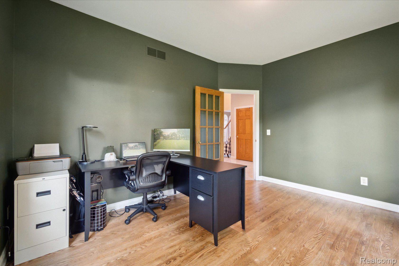 4278 DOMINION Boulevard