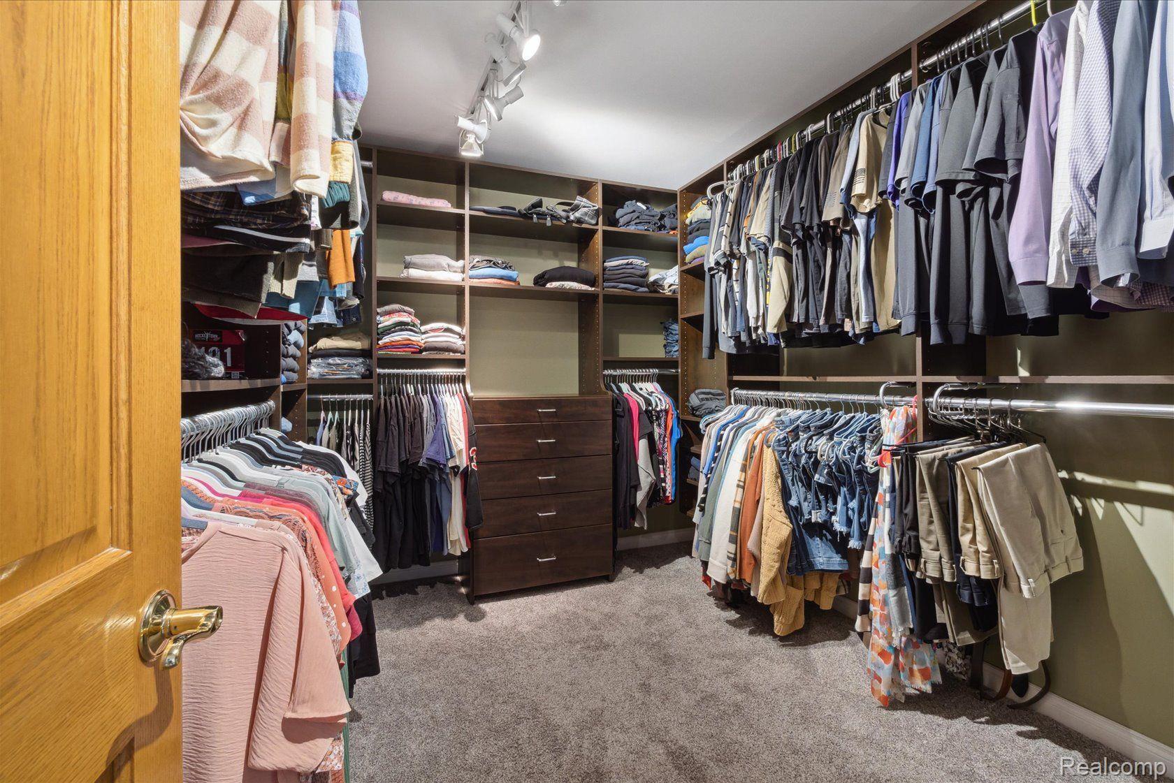 4278 DOMINION Boulevard