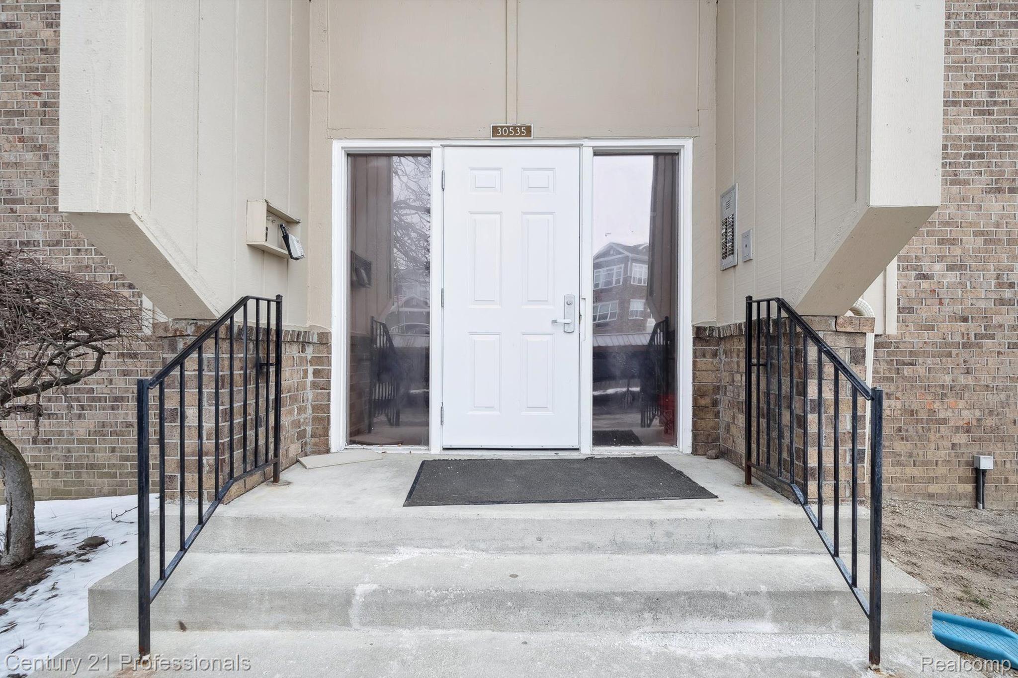 30535 W 14 MILE Road 20