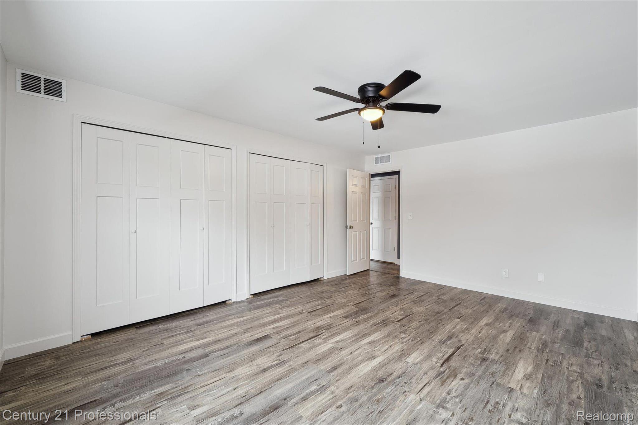 30535 W 14 MILE Road 20