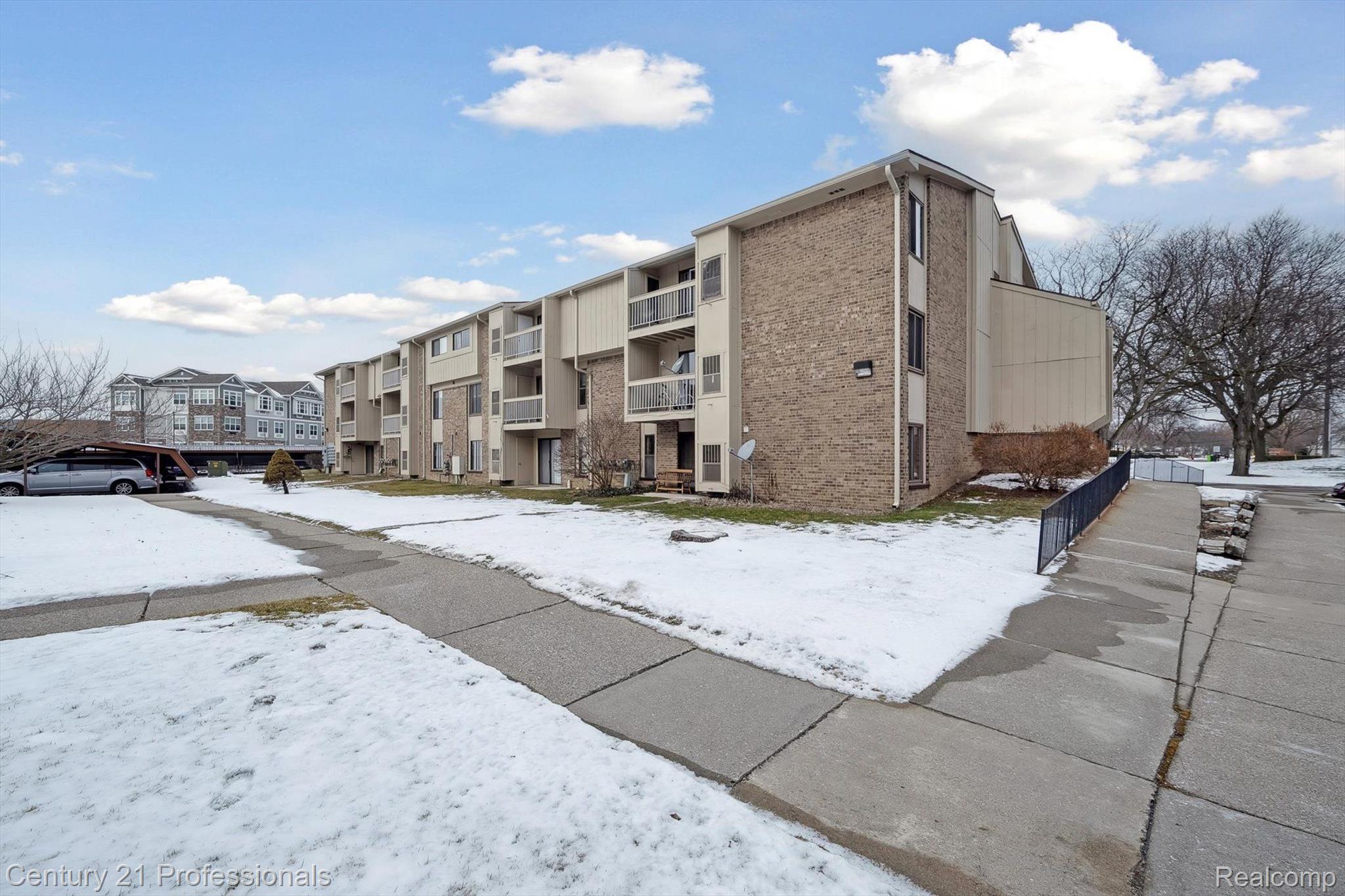 30535 W 14 MILE Road 20