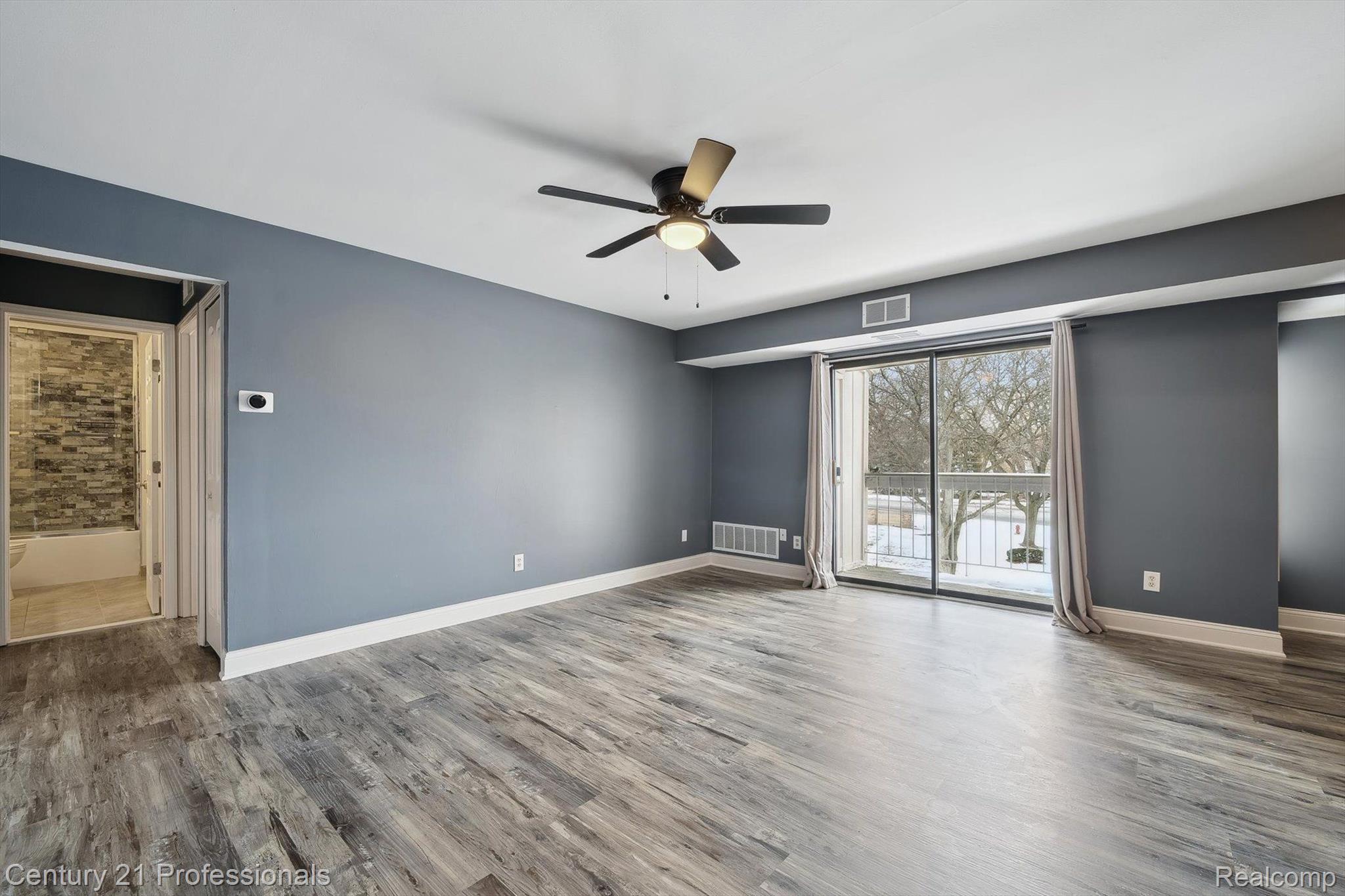 30535 W 14 MILE Road 20