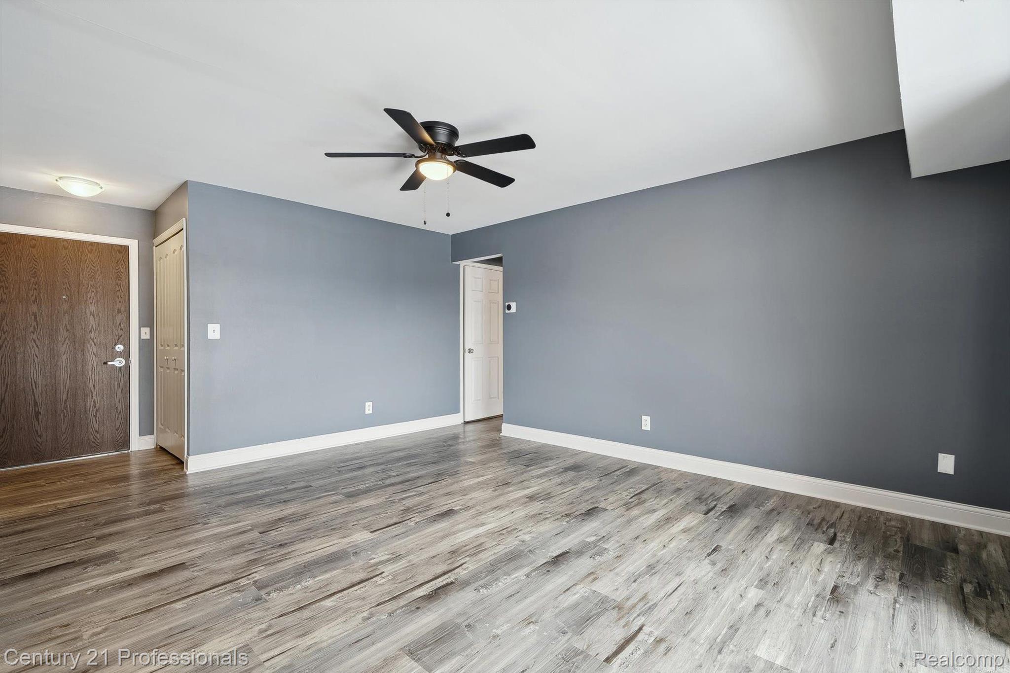 30535 W 14 MILE Road 20