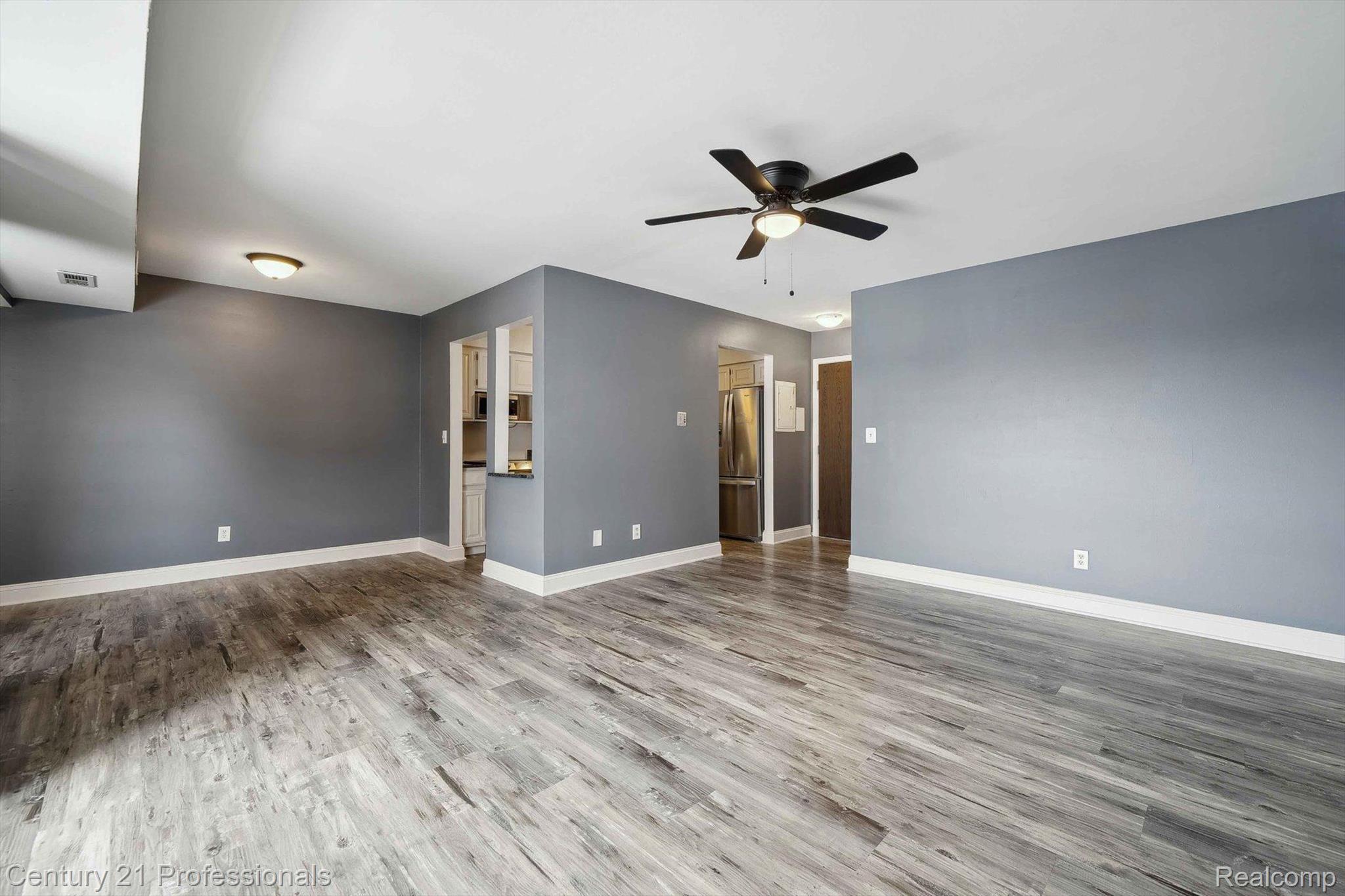 30535 W 14 MILE Road 20