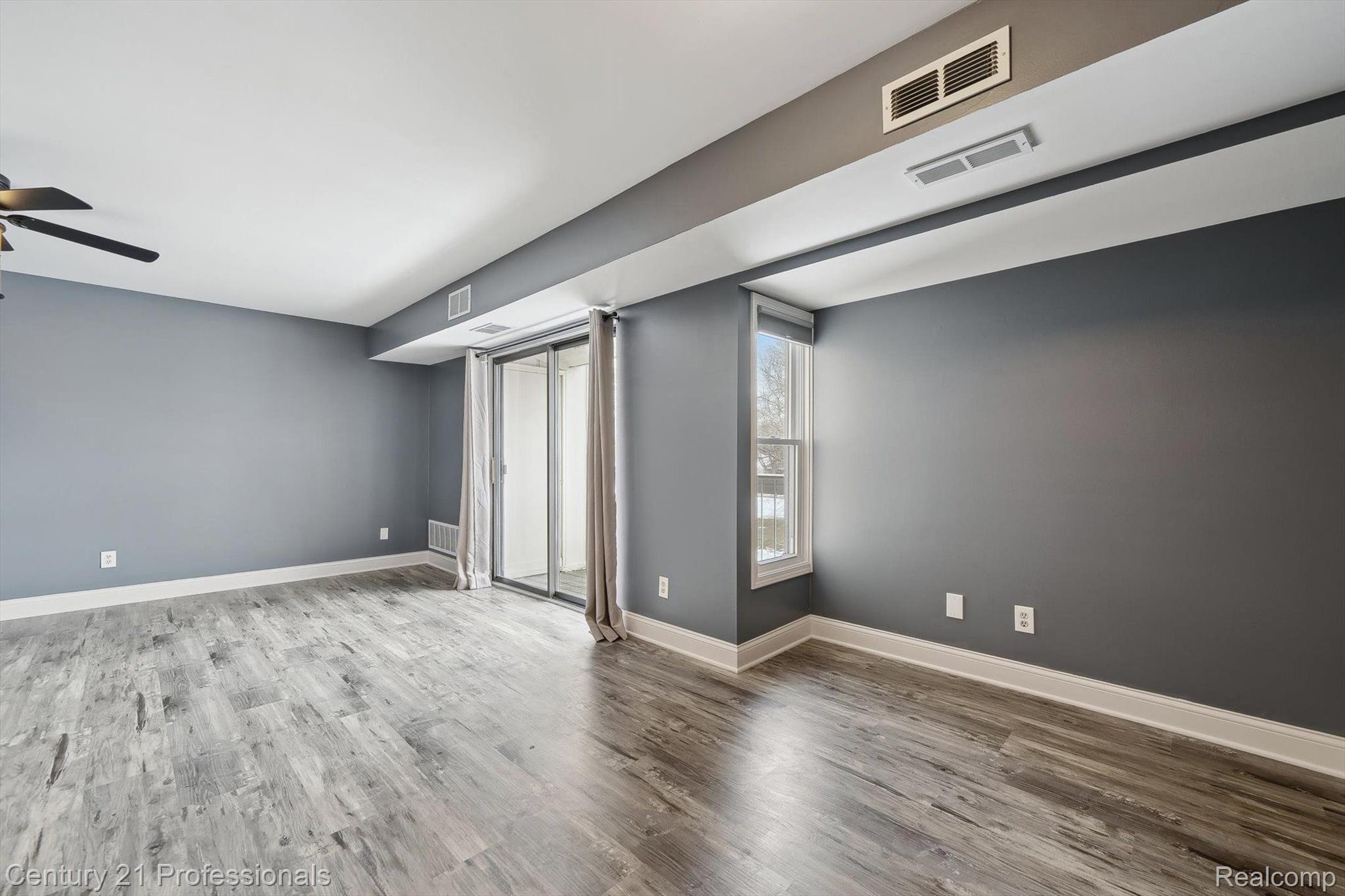 30535 W 14 MILE Road 20