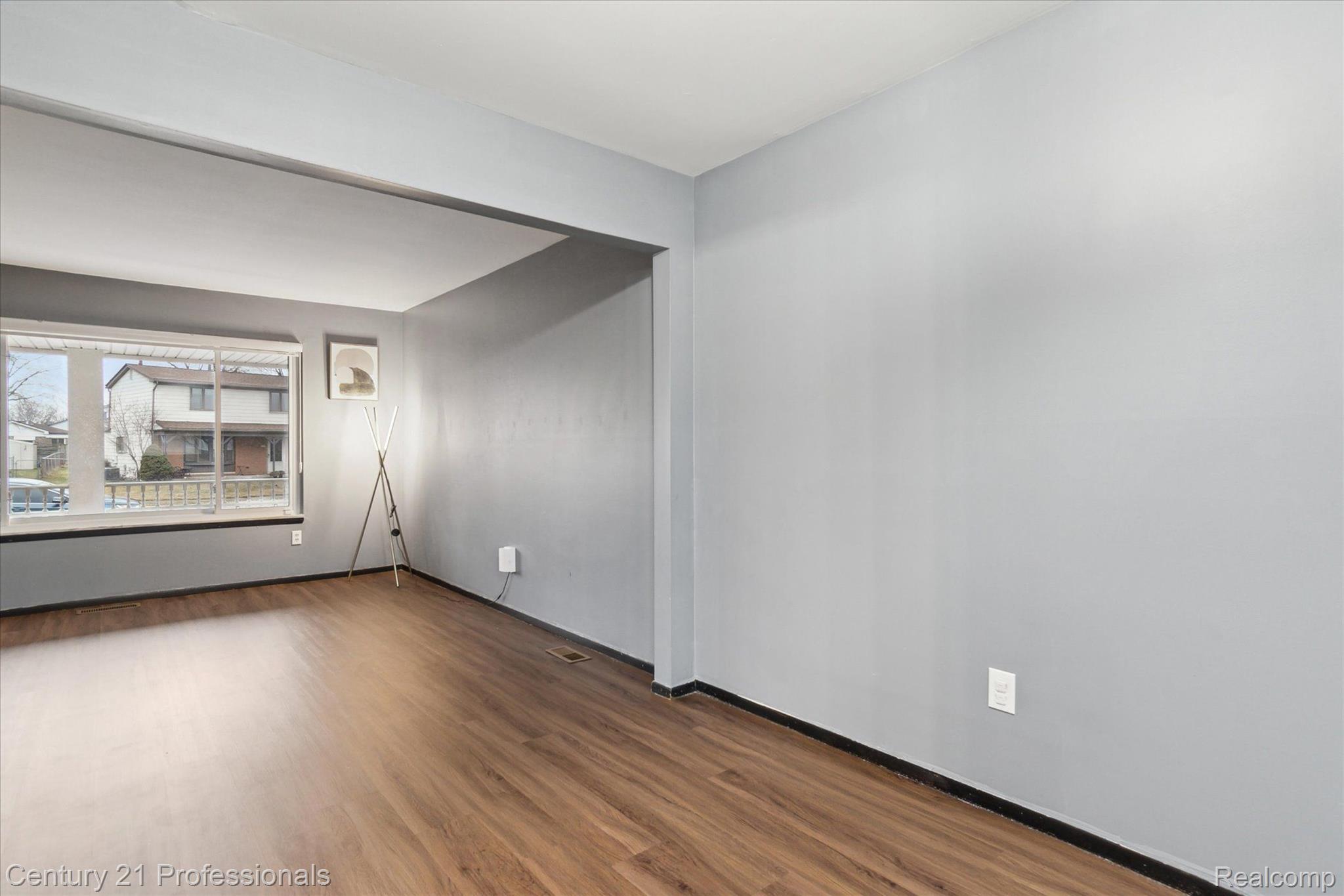 2133 S Cavalier Drive