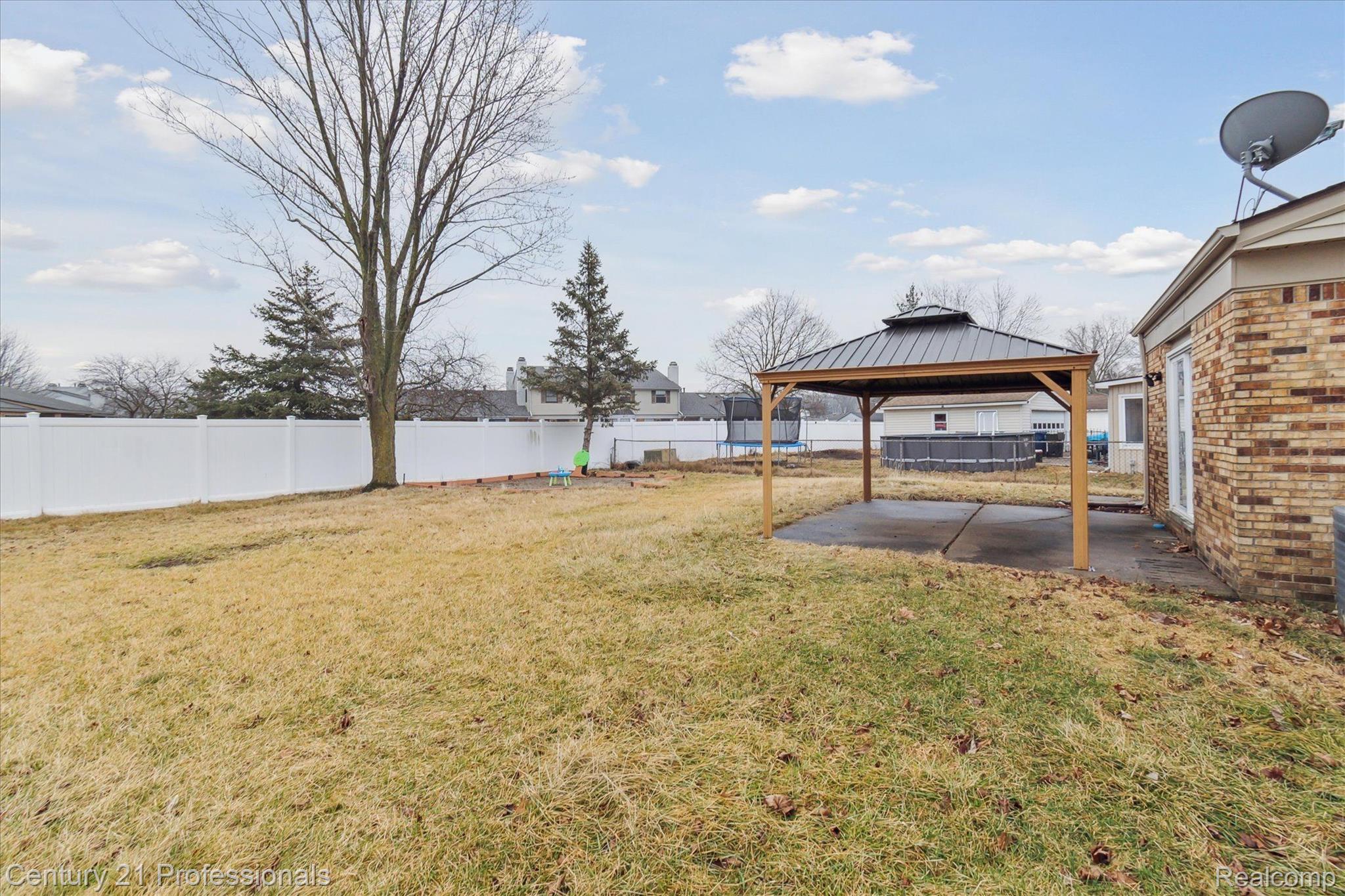 2133 S Cavalier Drive