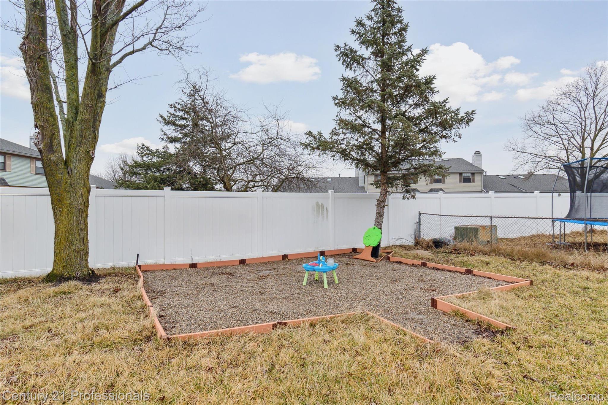 2133 S Cavalier Drive