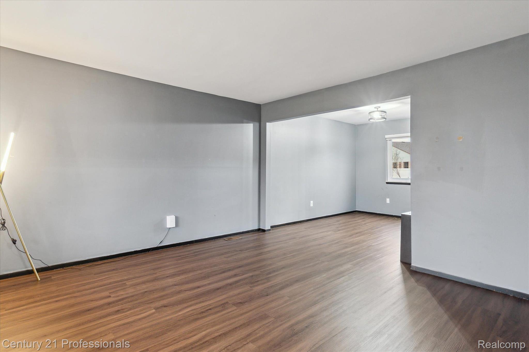 2133 S Cavalier Drive