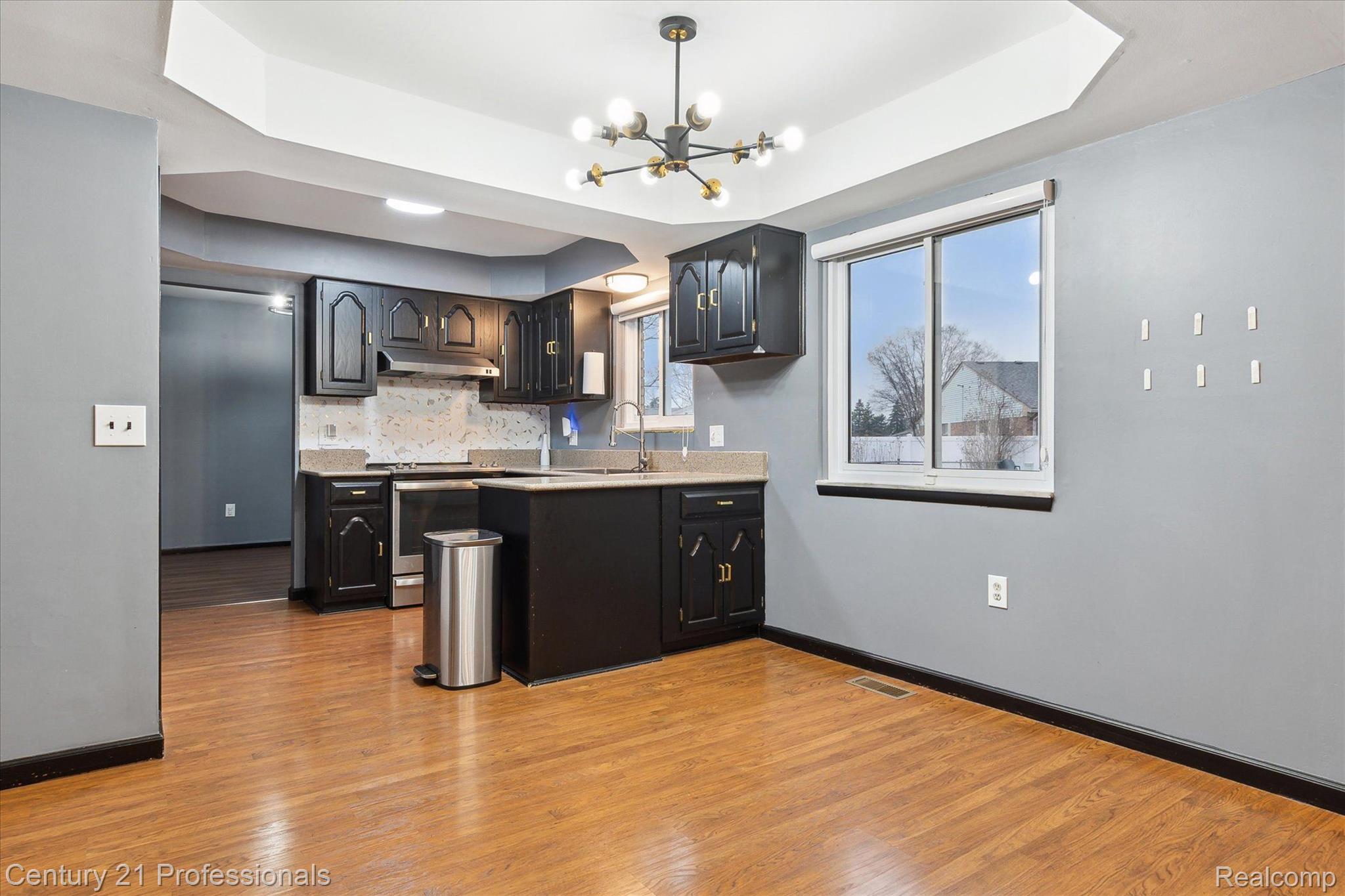 2133 S Cavalier Drive