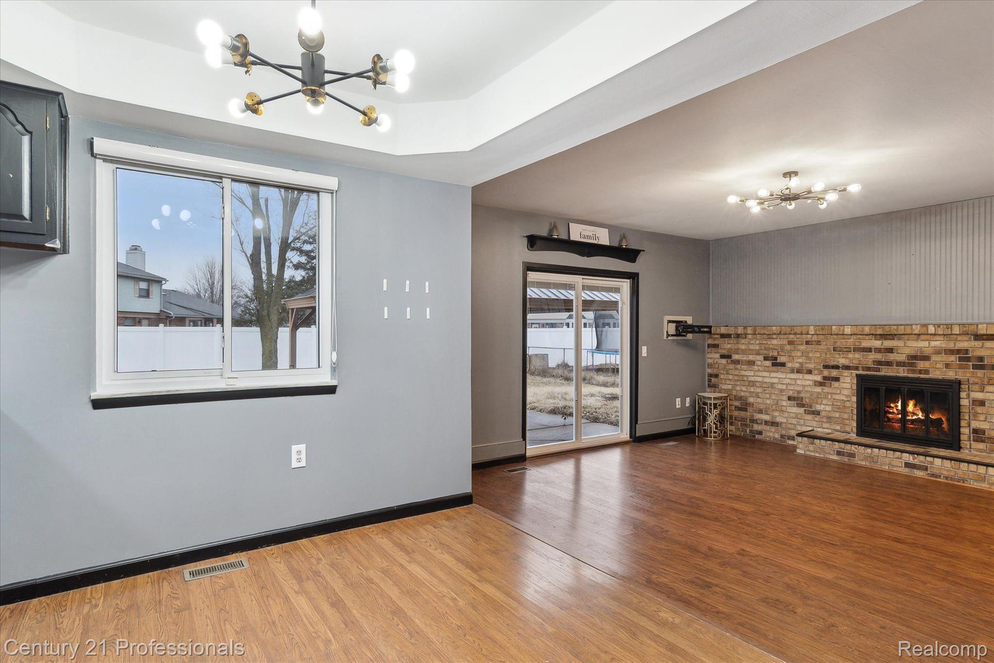 2133 S Cavalier Drive