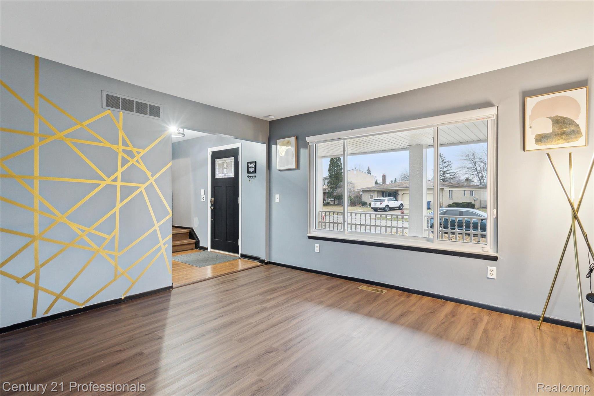 2133 S Cavalier Drive