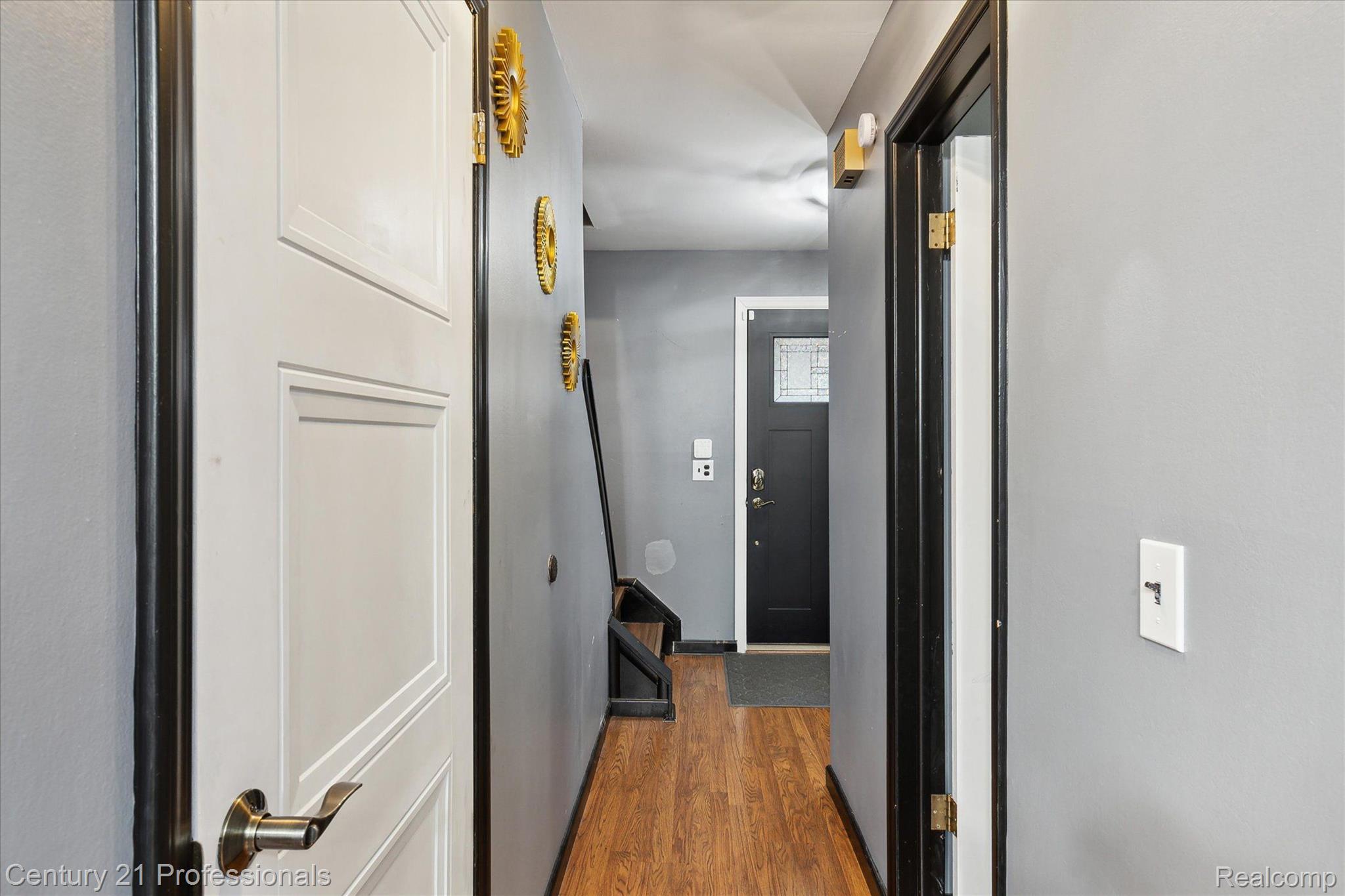 2133 S Cavalier Drive