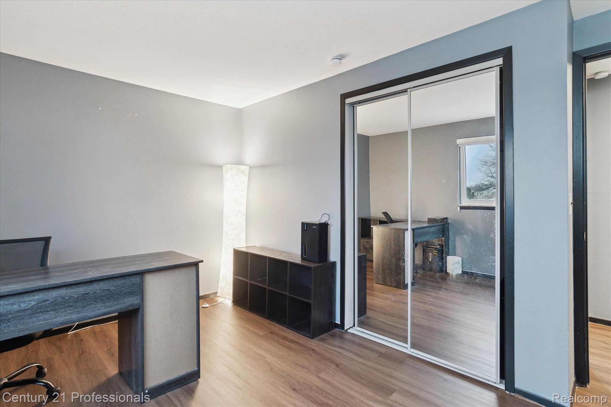 2133 S Cavalier Drive