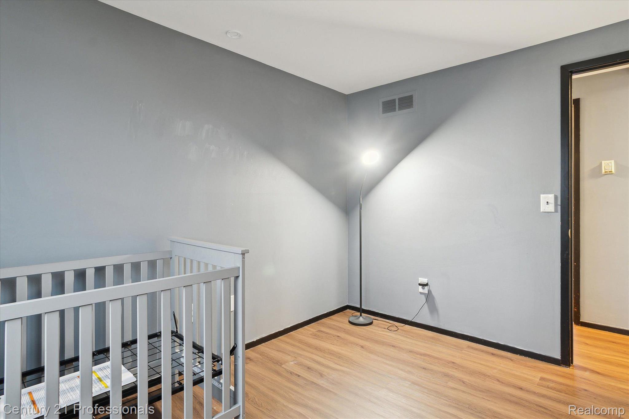 2133 S Cavalier Drive