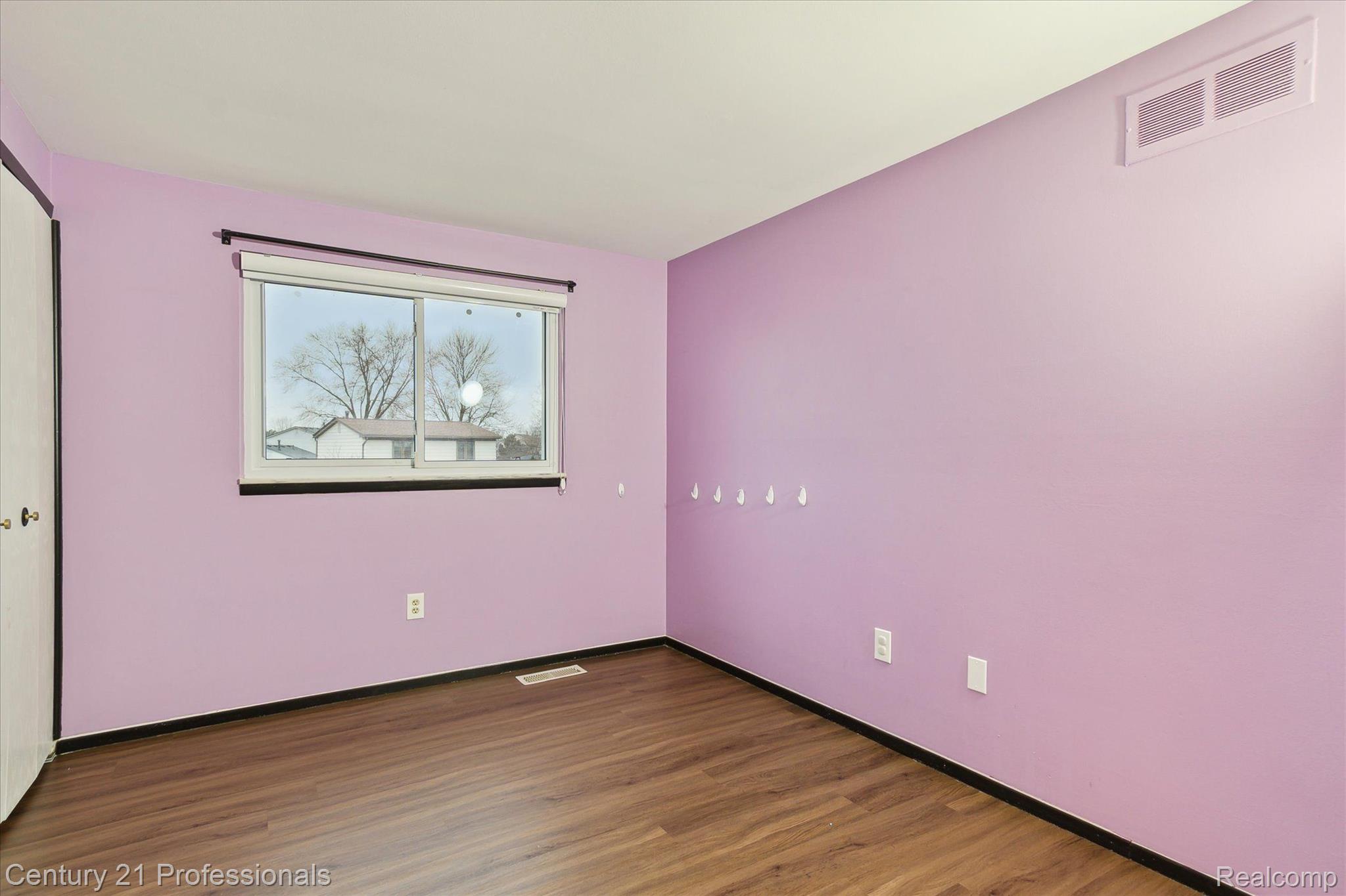 2133 S Cavalier Drive