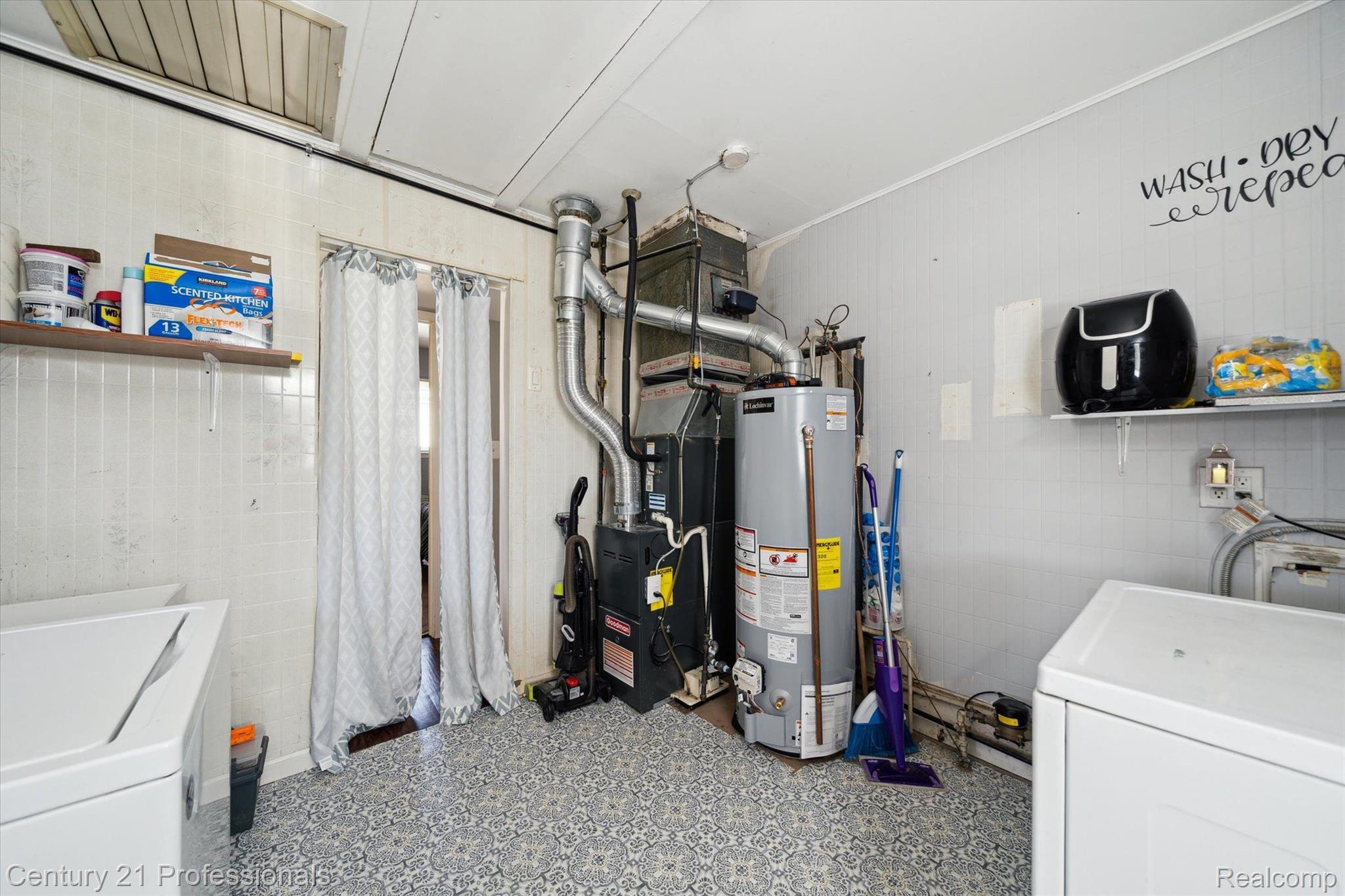 11676 KINLOCH