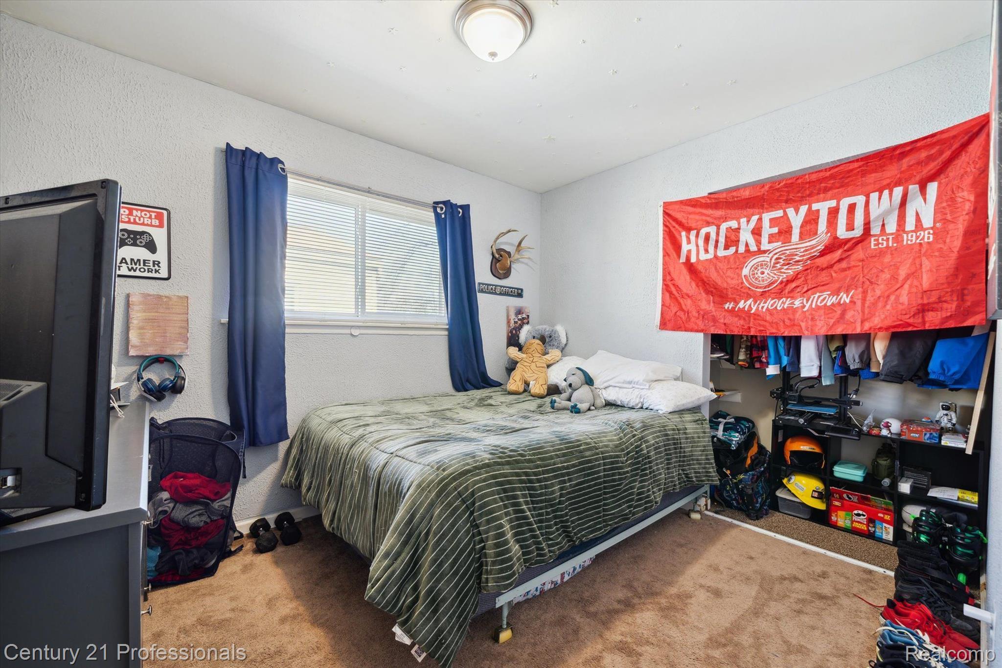 11676 KINLOCH