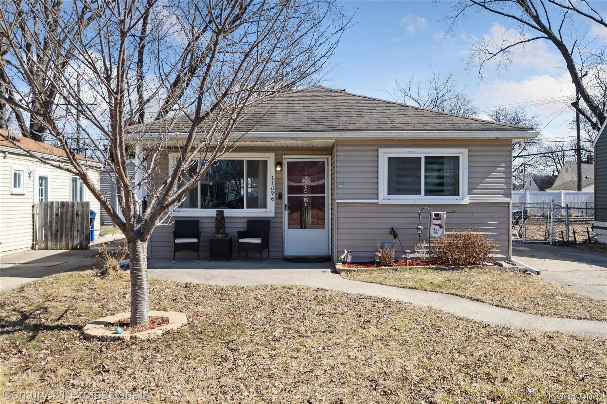 11676 KINLOCH