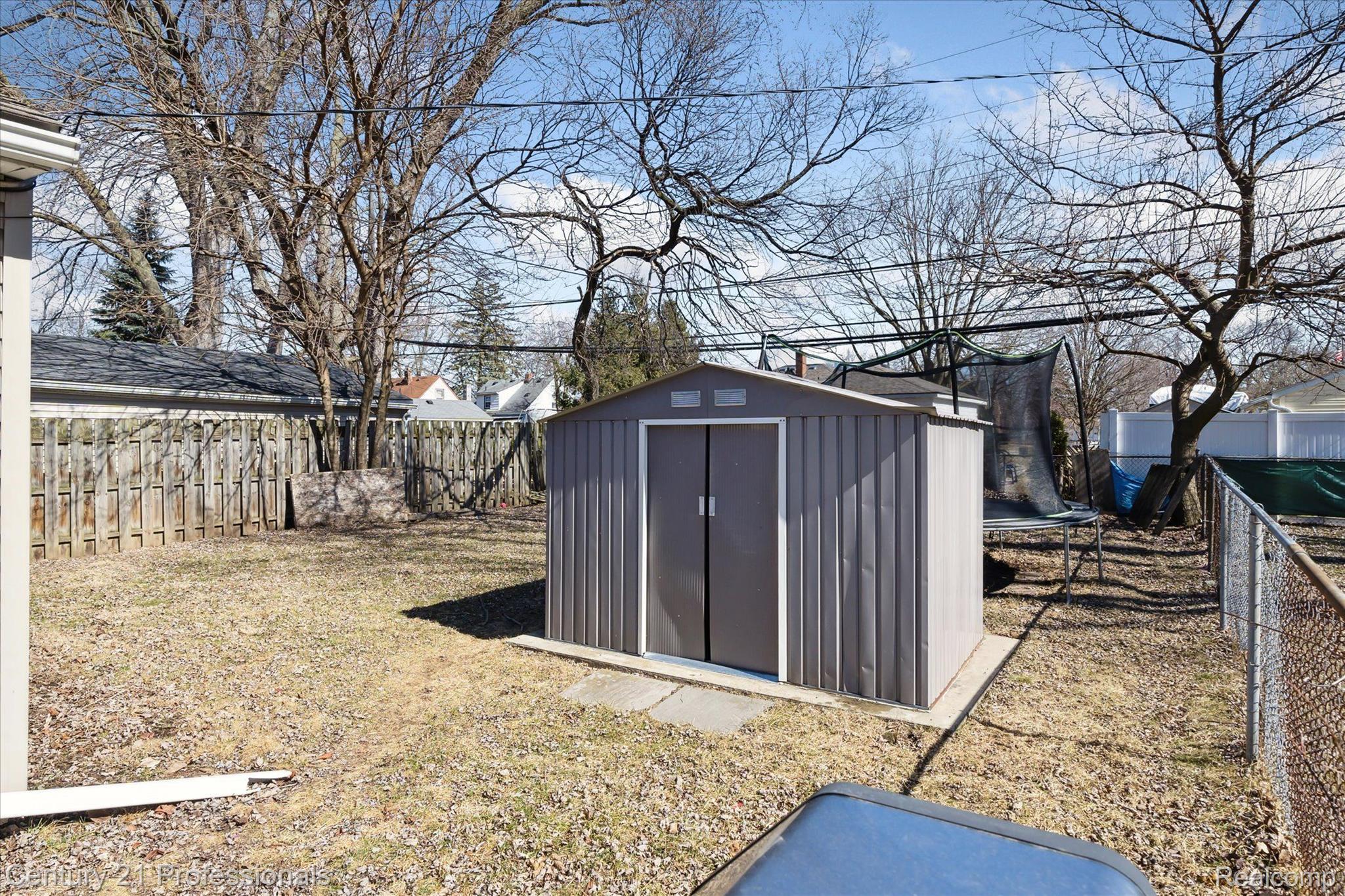11676 KINLOCH