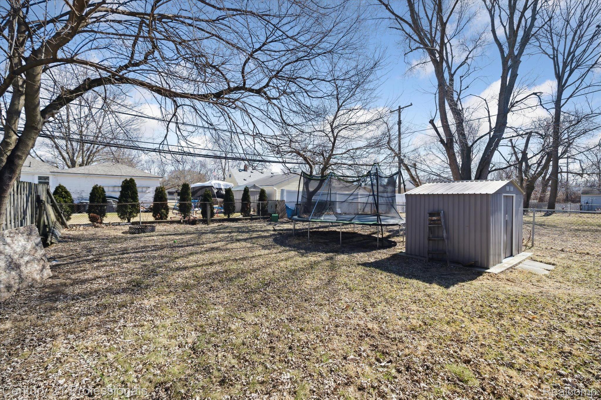 11676 KINLOCH