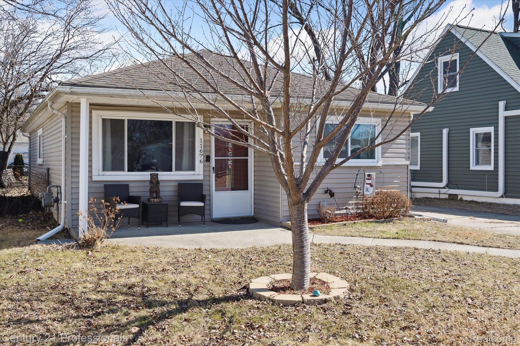 11676 KINLOCH
