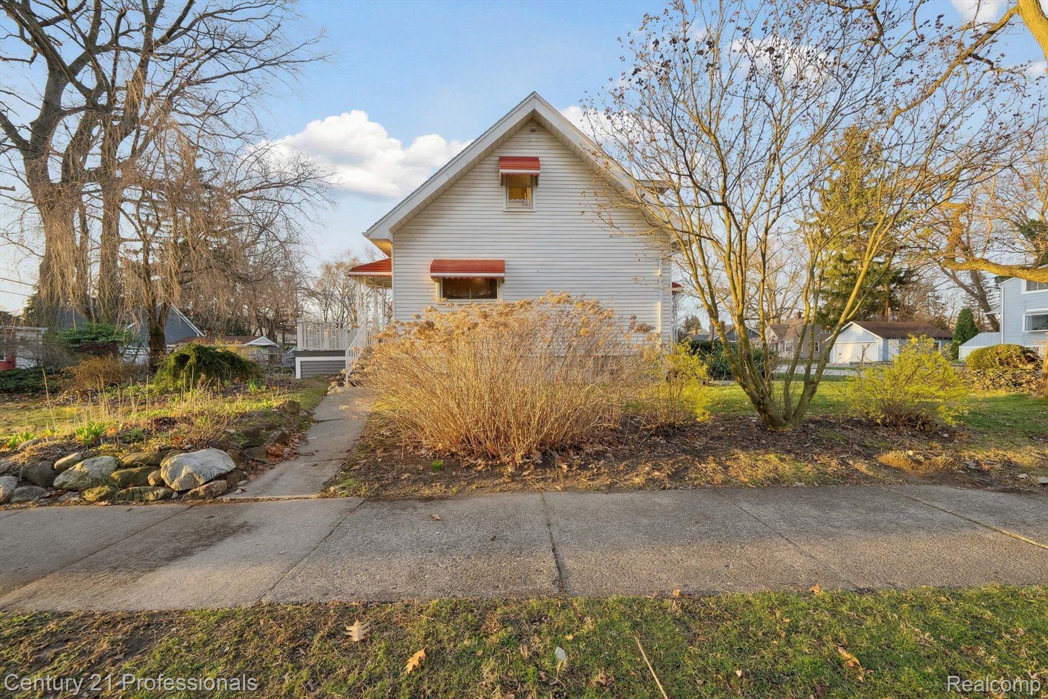 603 S BLAIR Avenue