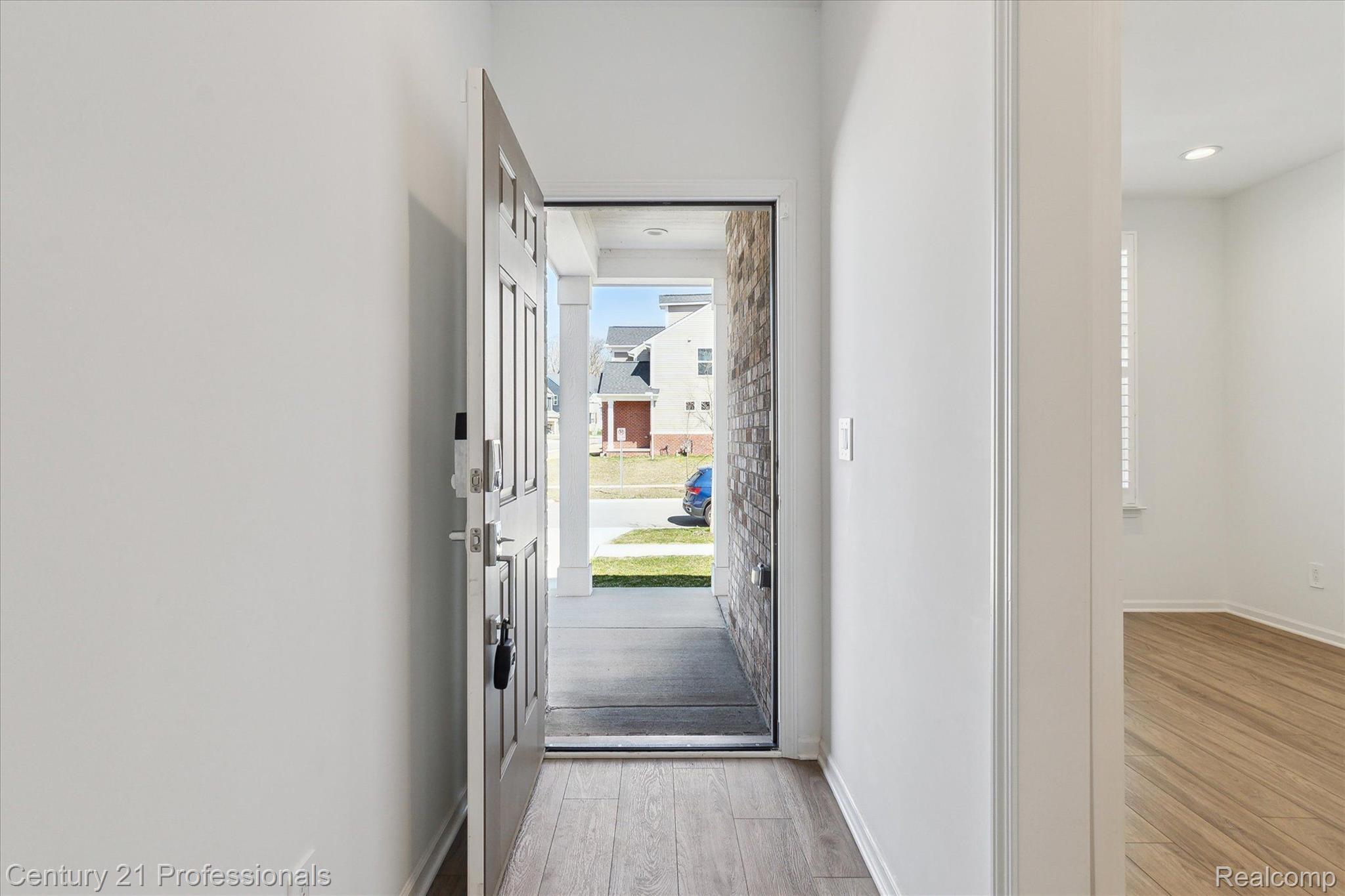 2843 DILLON Drive
