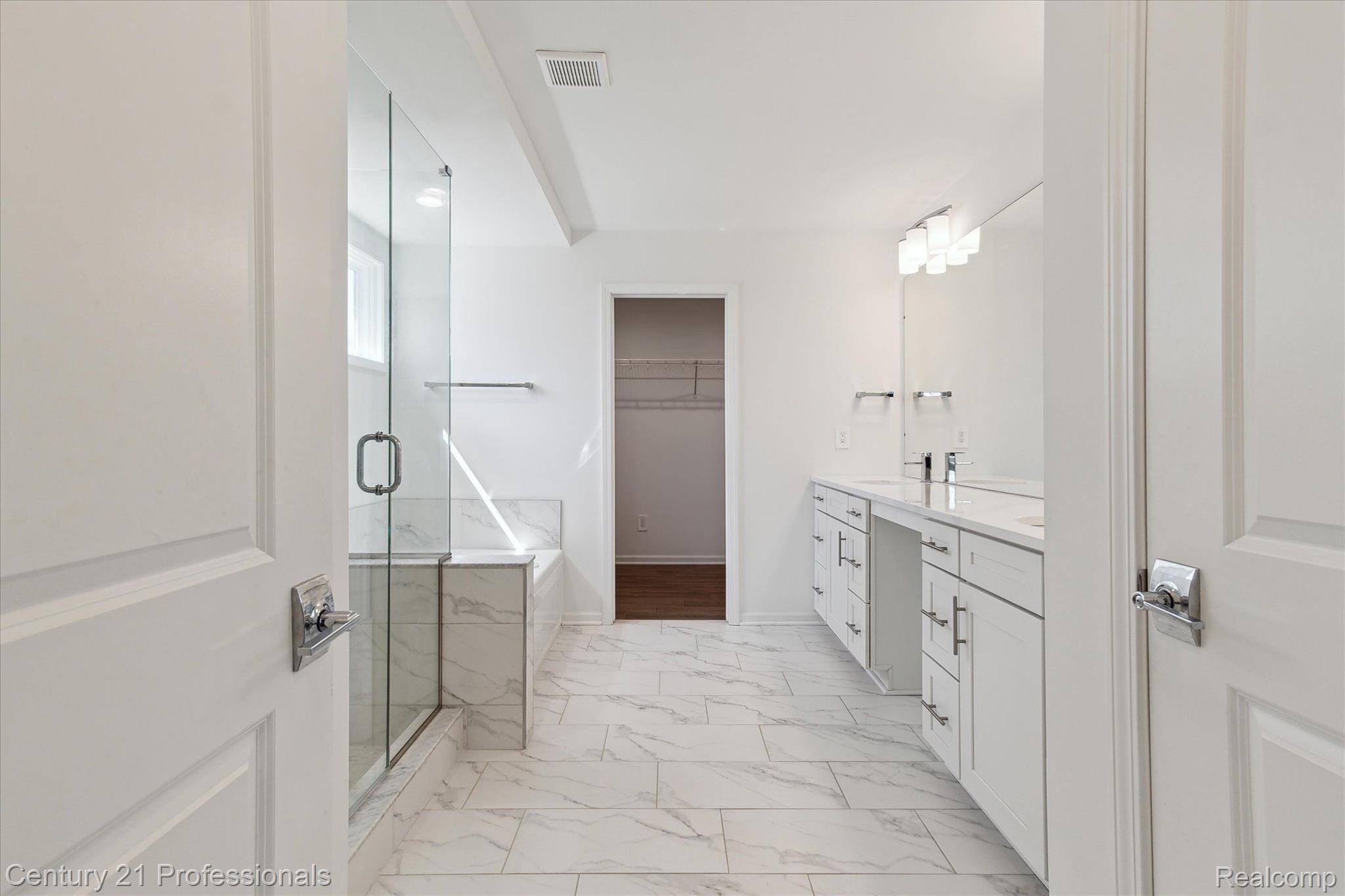 2843 DILLON Drive