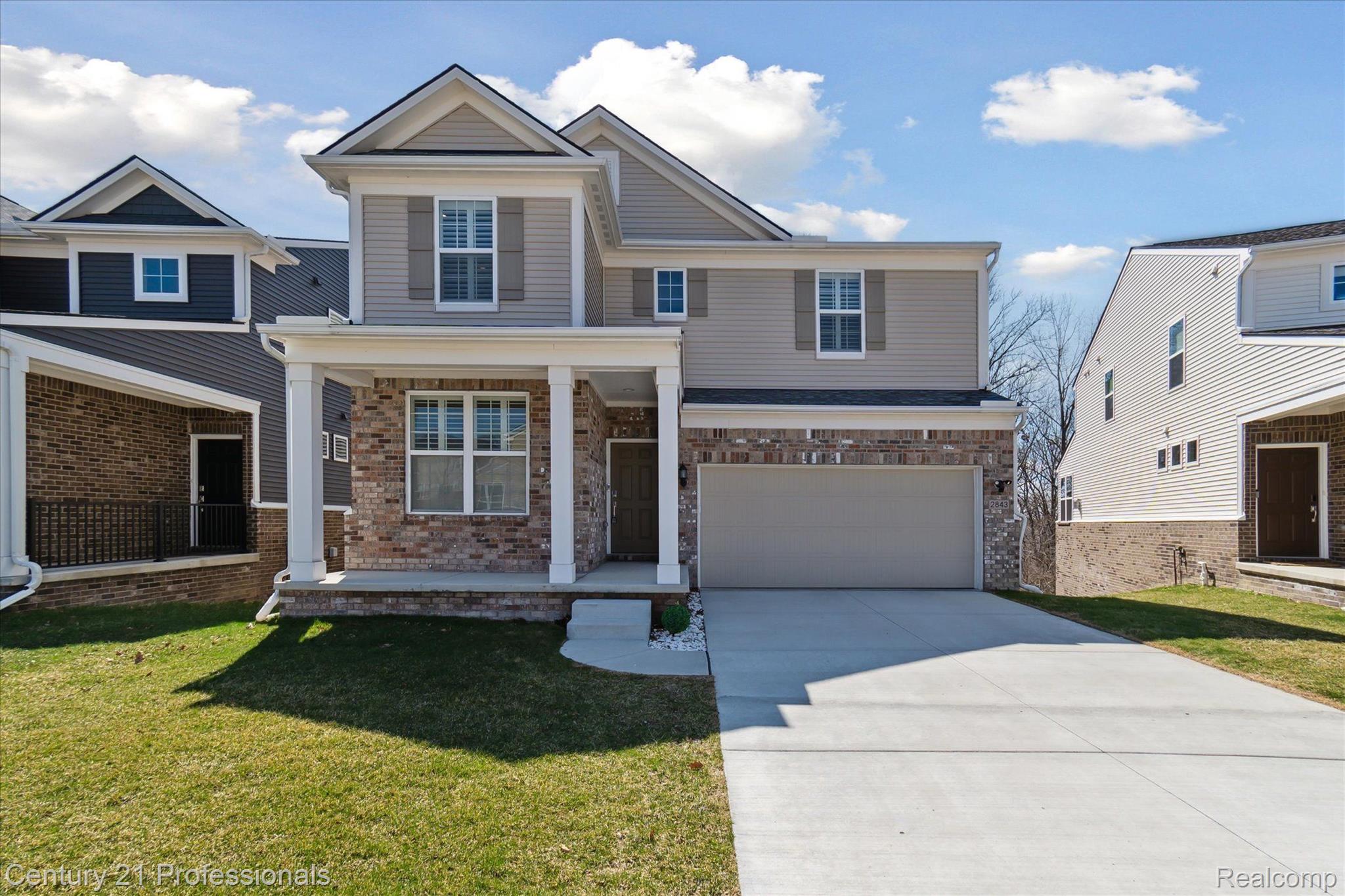 2843 DILLON Drive