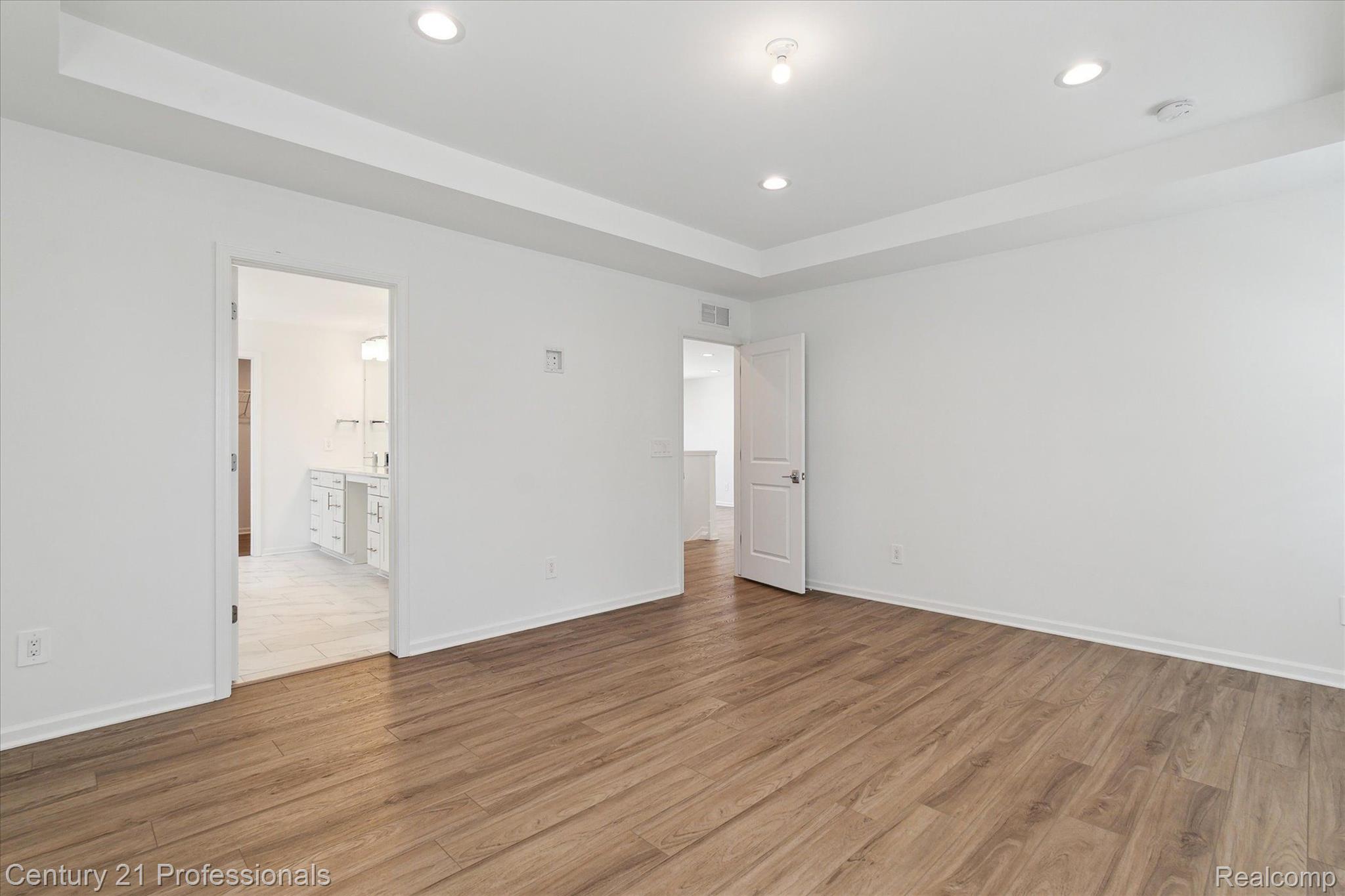 2843 DILLON Drive