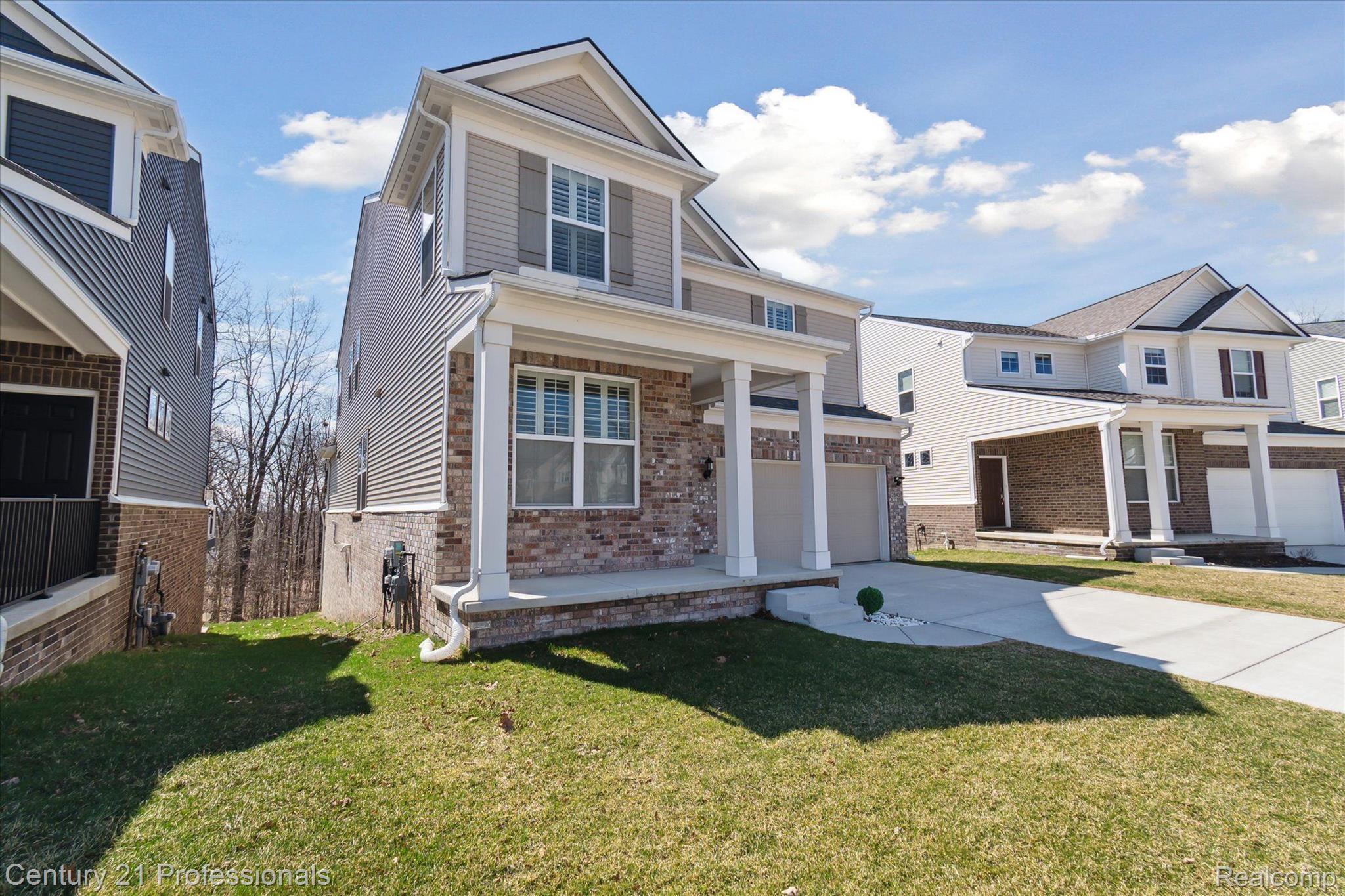 2843 DILLON Drive