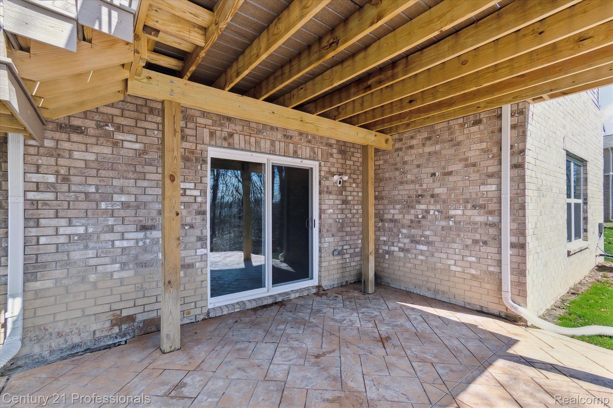 2843 DILLON Drive