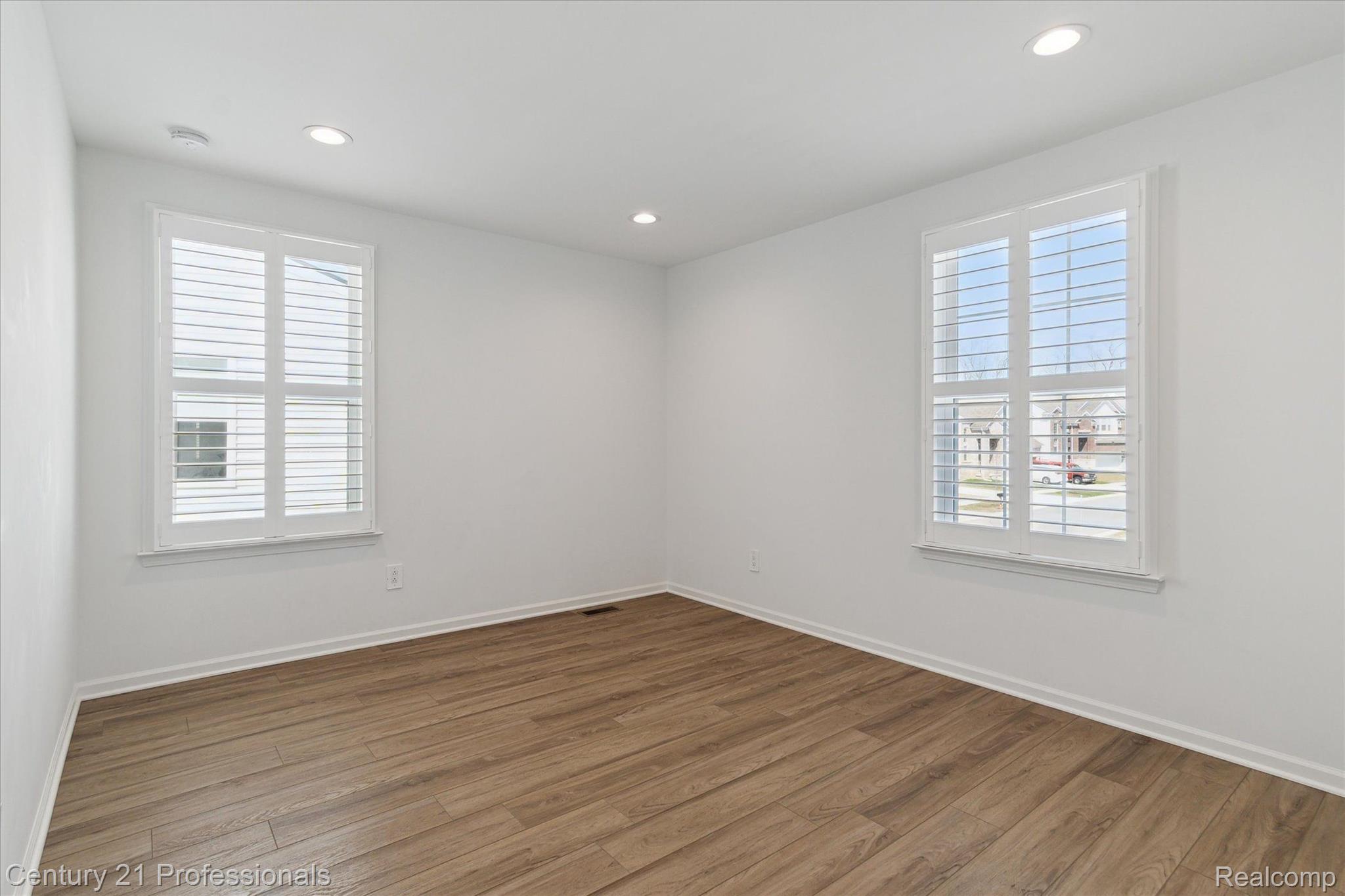 2843 DILLON Drive