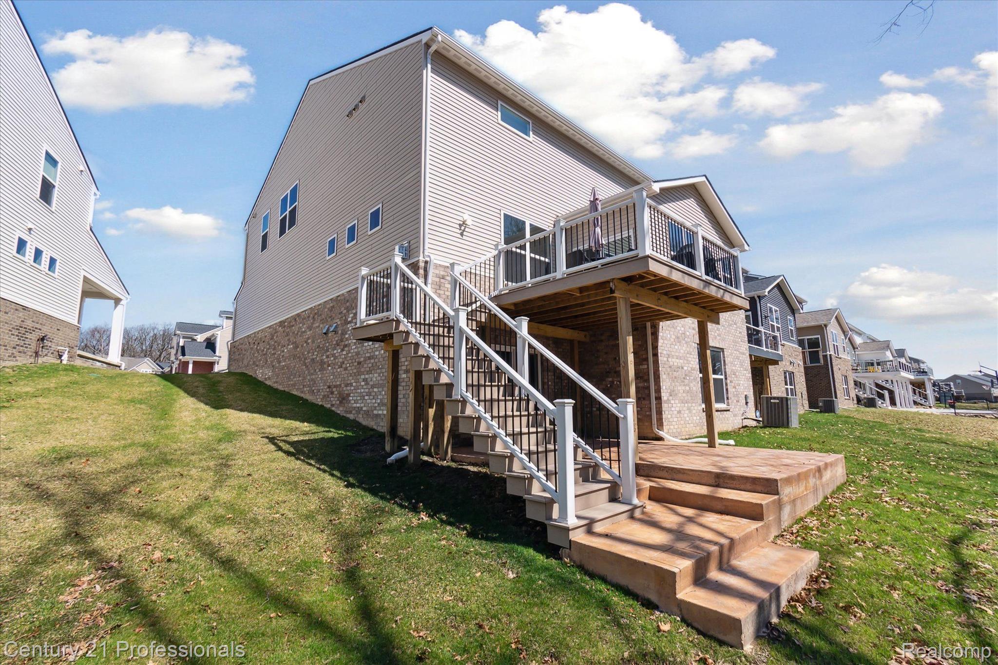 2843 DILLON Drive