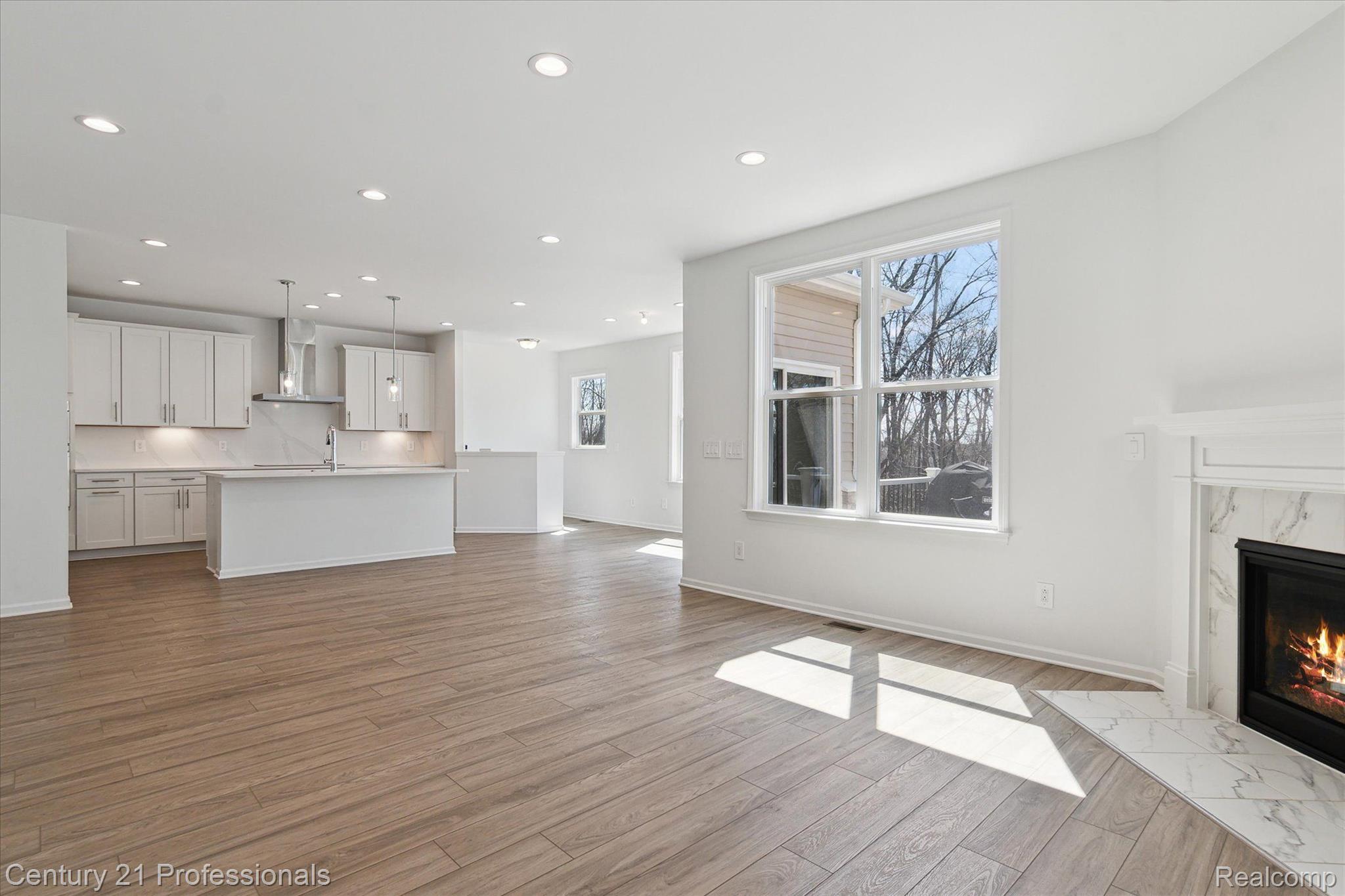 2843 DILLON Drive