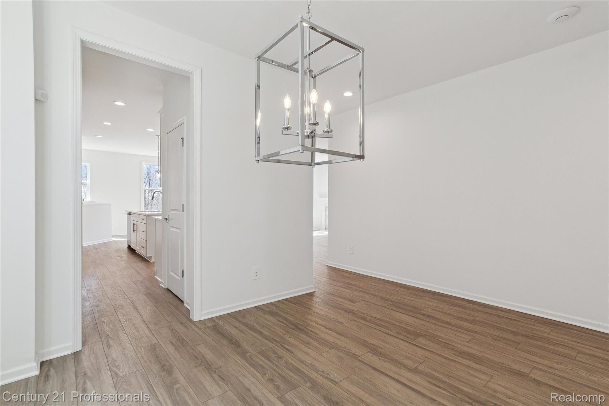 2843 DILLON Drive