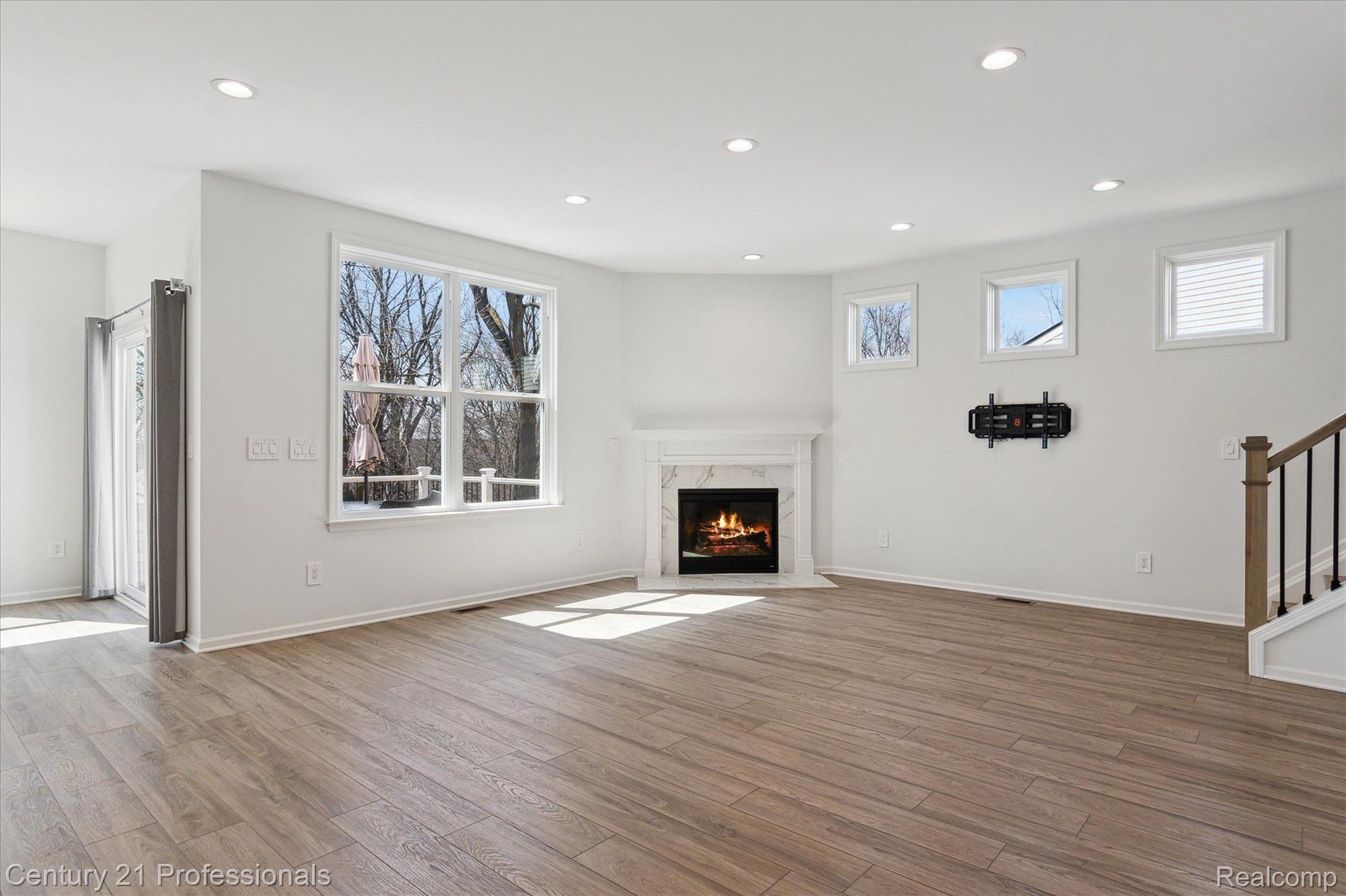 2843 DILLON Drive