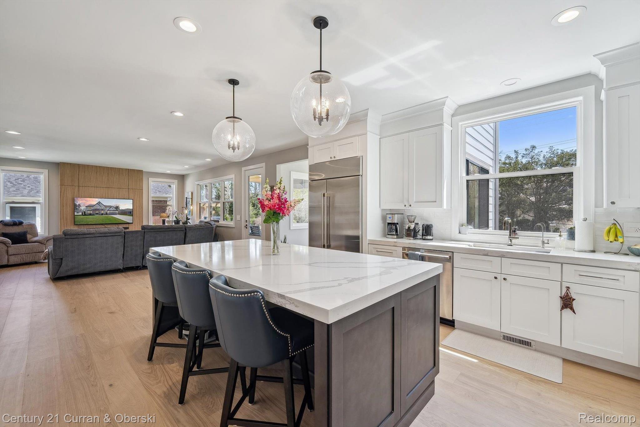 1663 FAIRWAY Drive