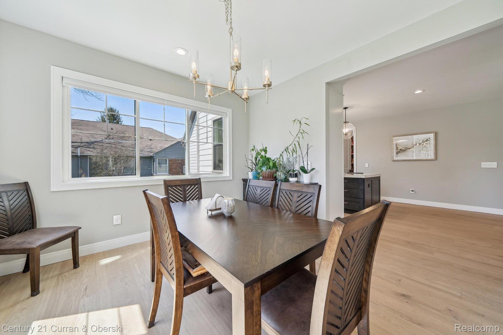 1663 FAIRWAY Drive